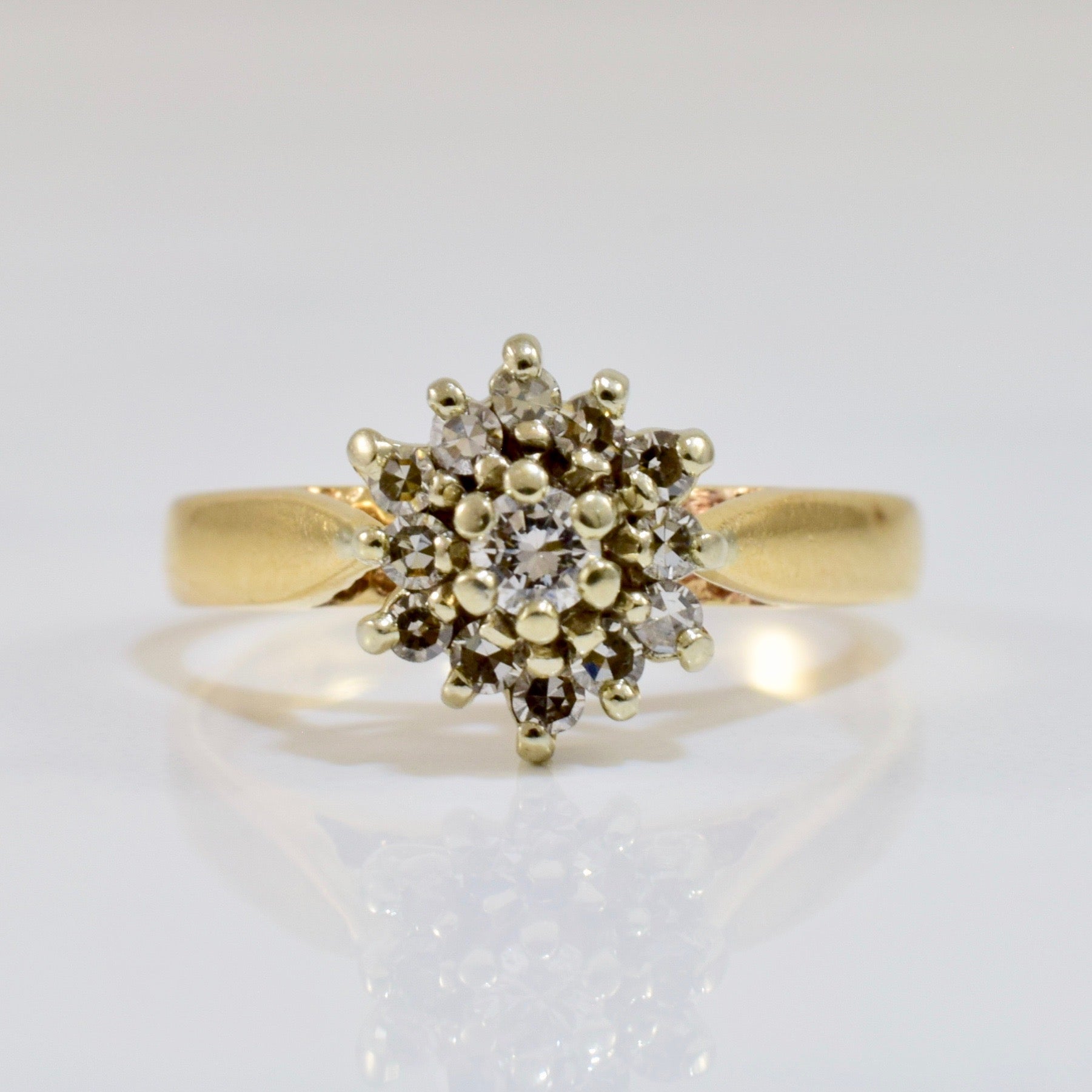 Diamond Cluster Ring | 0.18 ctw SZ 4 |