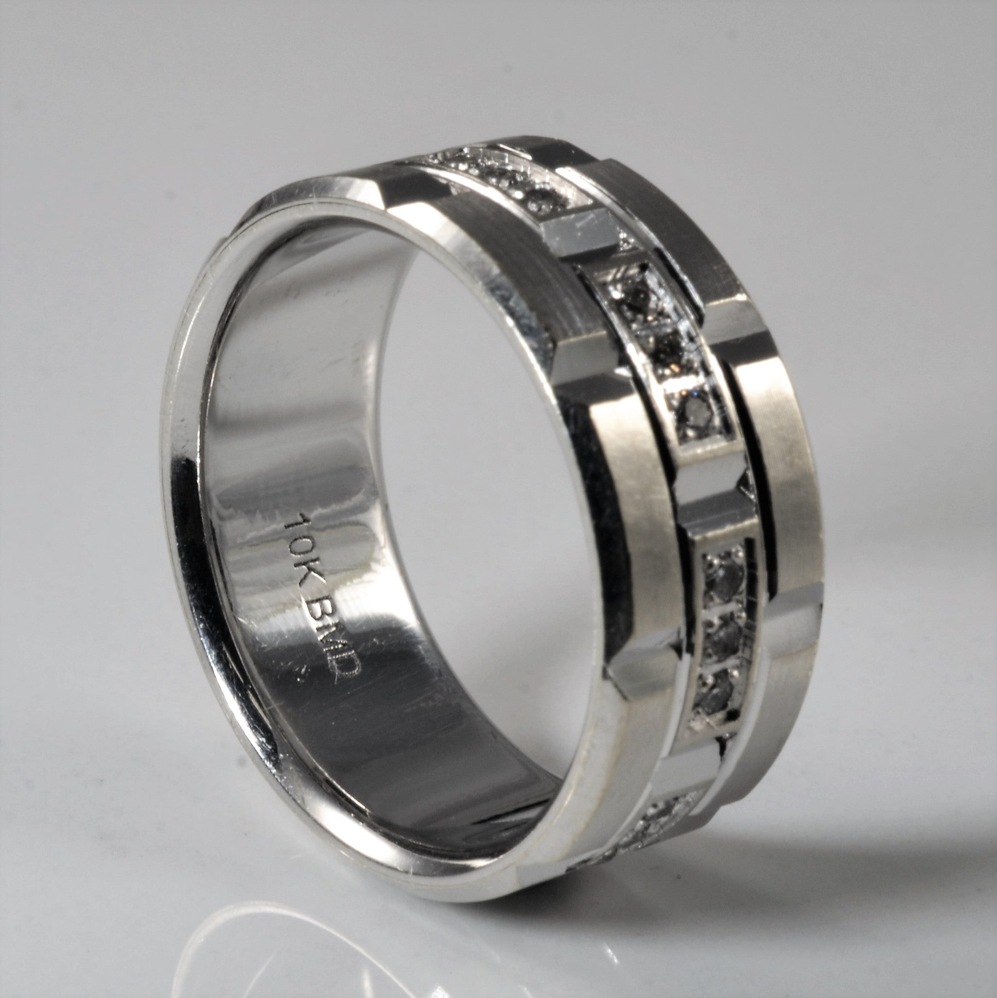 Notched Diamond Band | 0.18ctw | SZ 9 |