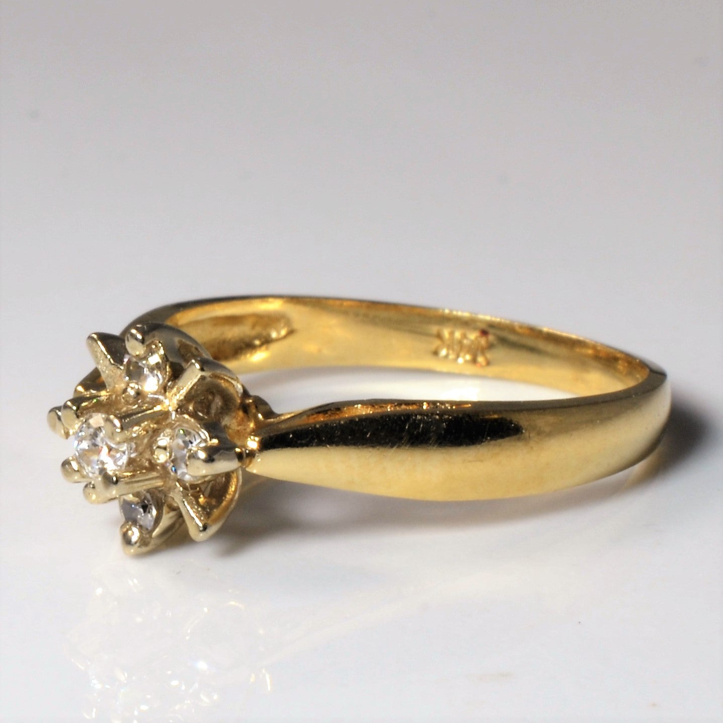 Starburst Diamond Ring | 0.09ctw | SZ 5.75 |
