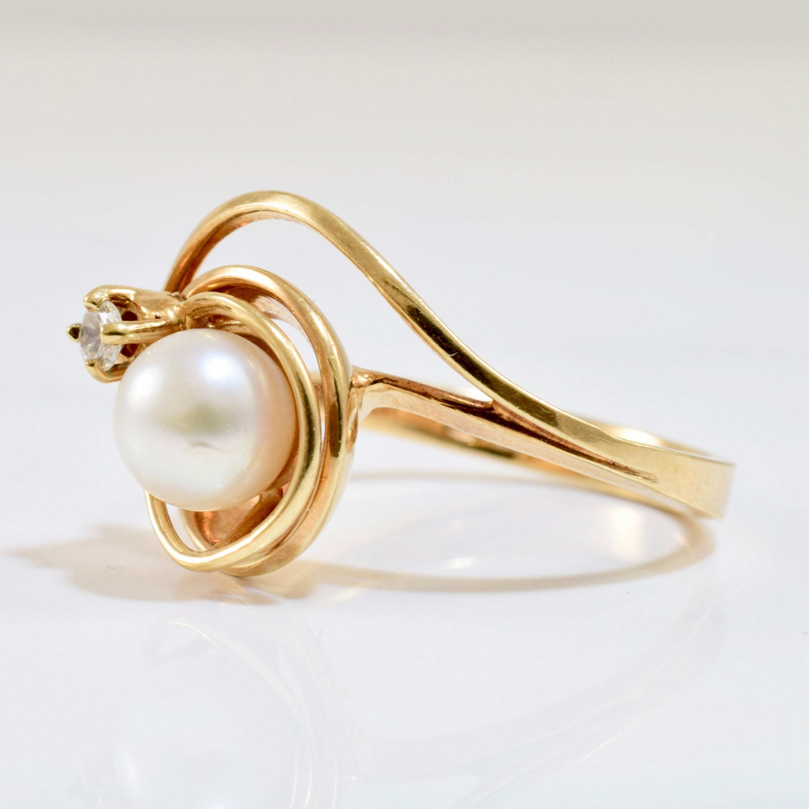 Bypass Pearl and Diamond Ring | 0.06 ctw SZ 6.5 |