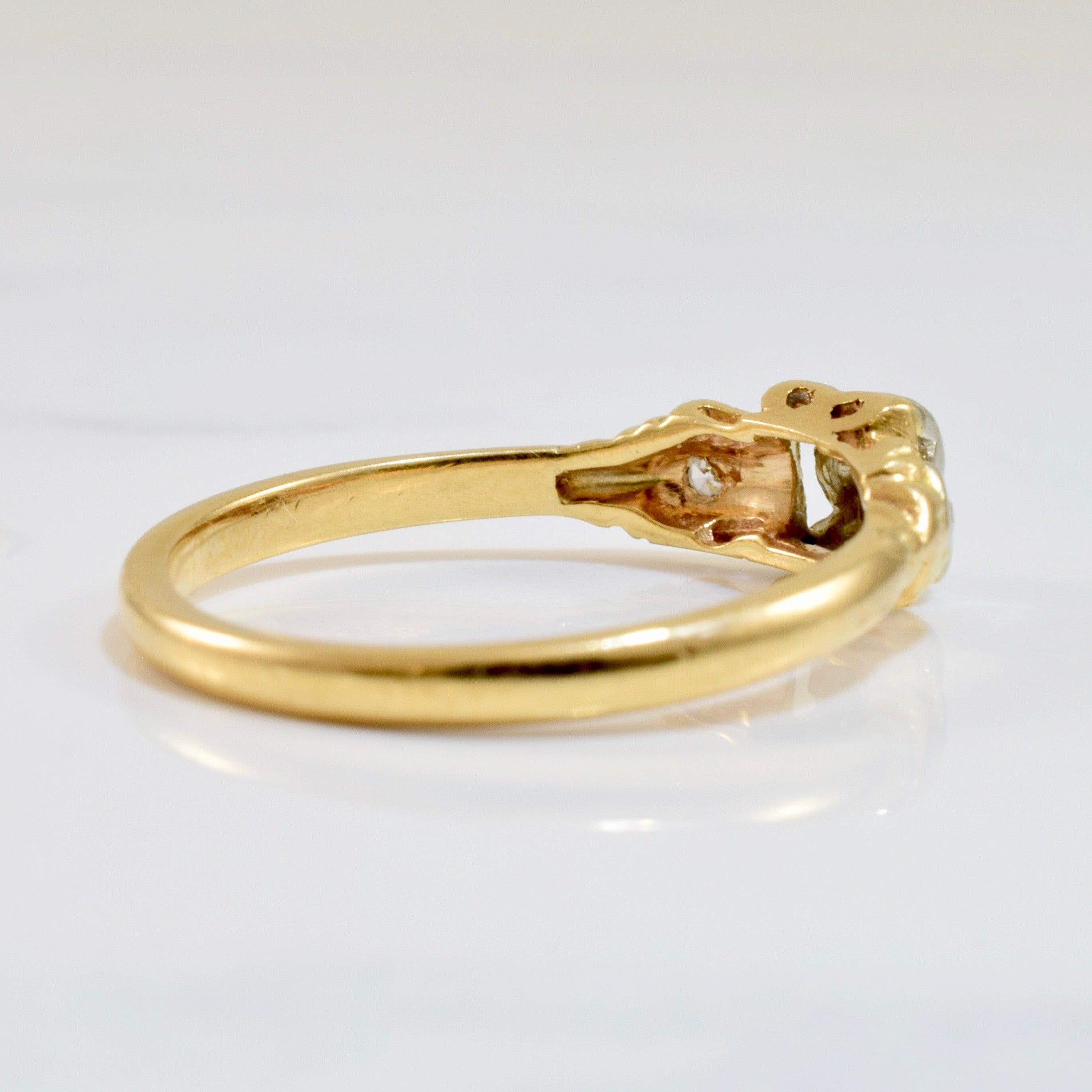 Petite Retro Era Engagement Ring | 0.11 ctw SZ 8 |
