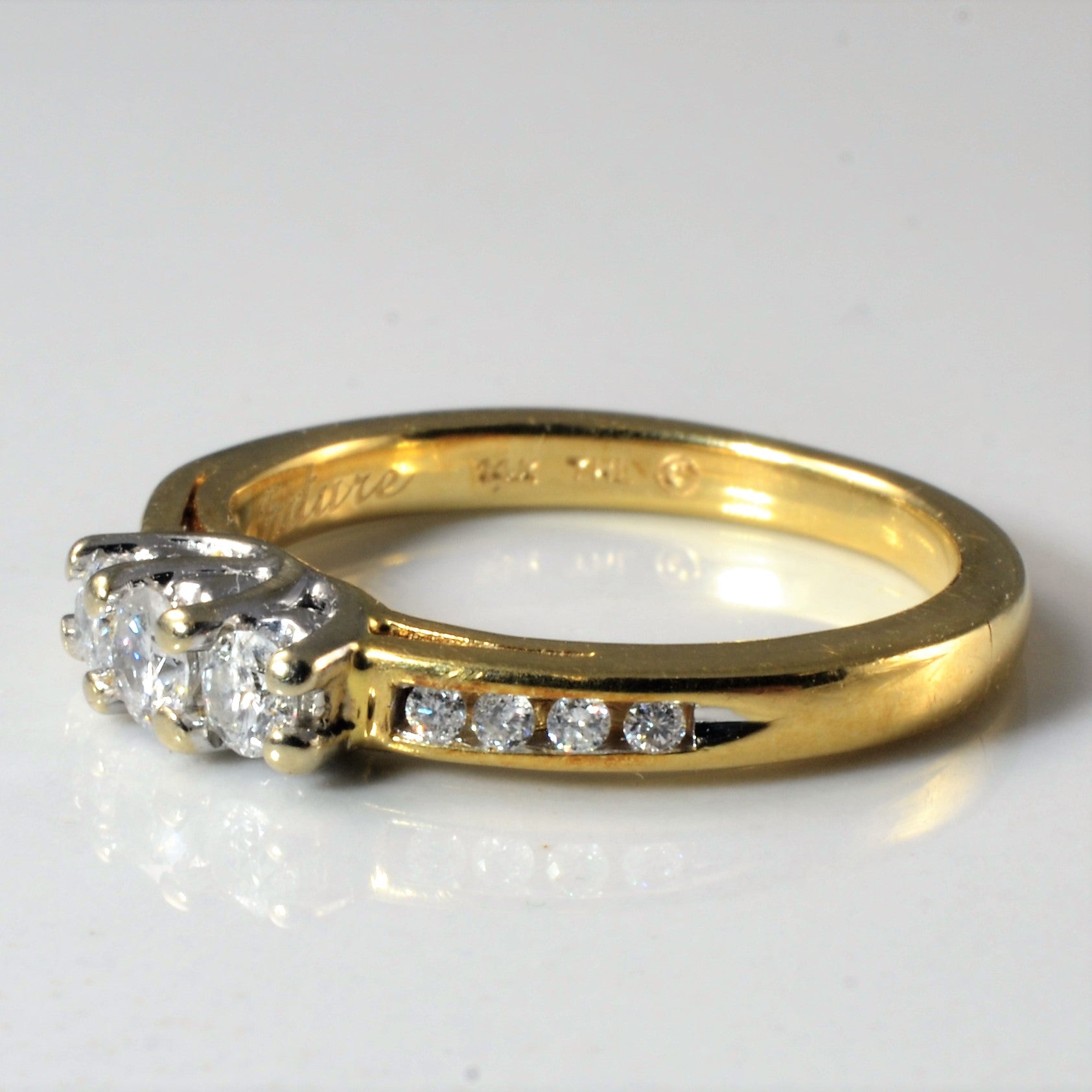 Delicate Three Stone Diamond Ring | 0.28ctw | SZ 4.5 |
