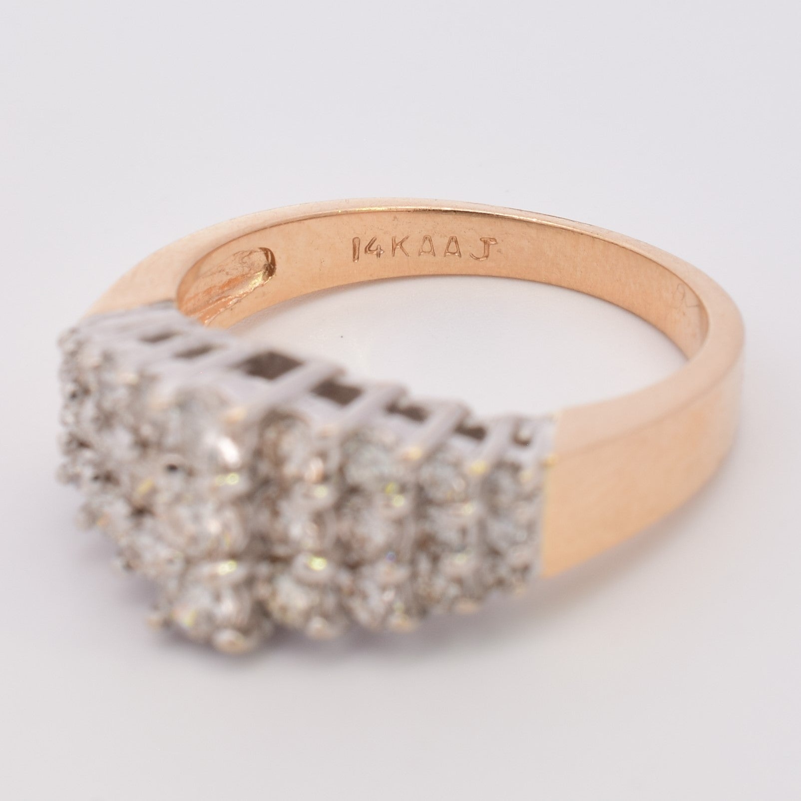 Bague triple rangée de diamants dégradés | 0,60 ct au total | Taille 6,5 |