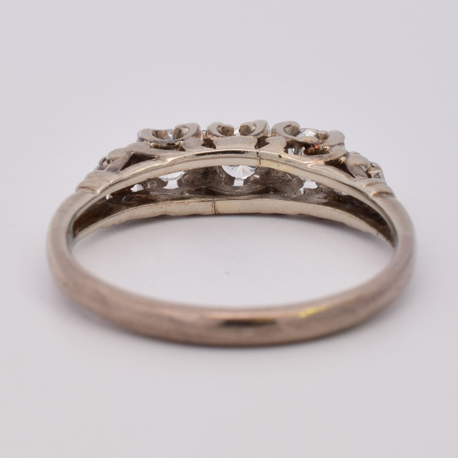 Retro Five Stone Diamond Filigree Ring | 0.34ctw | SZ 5.75 |