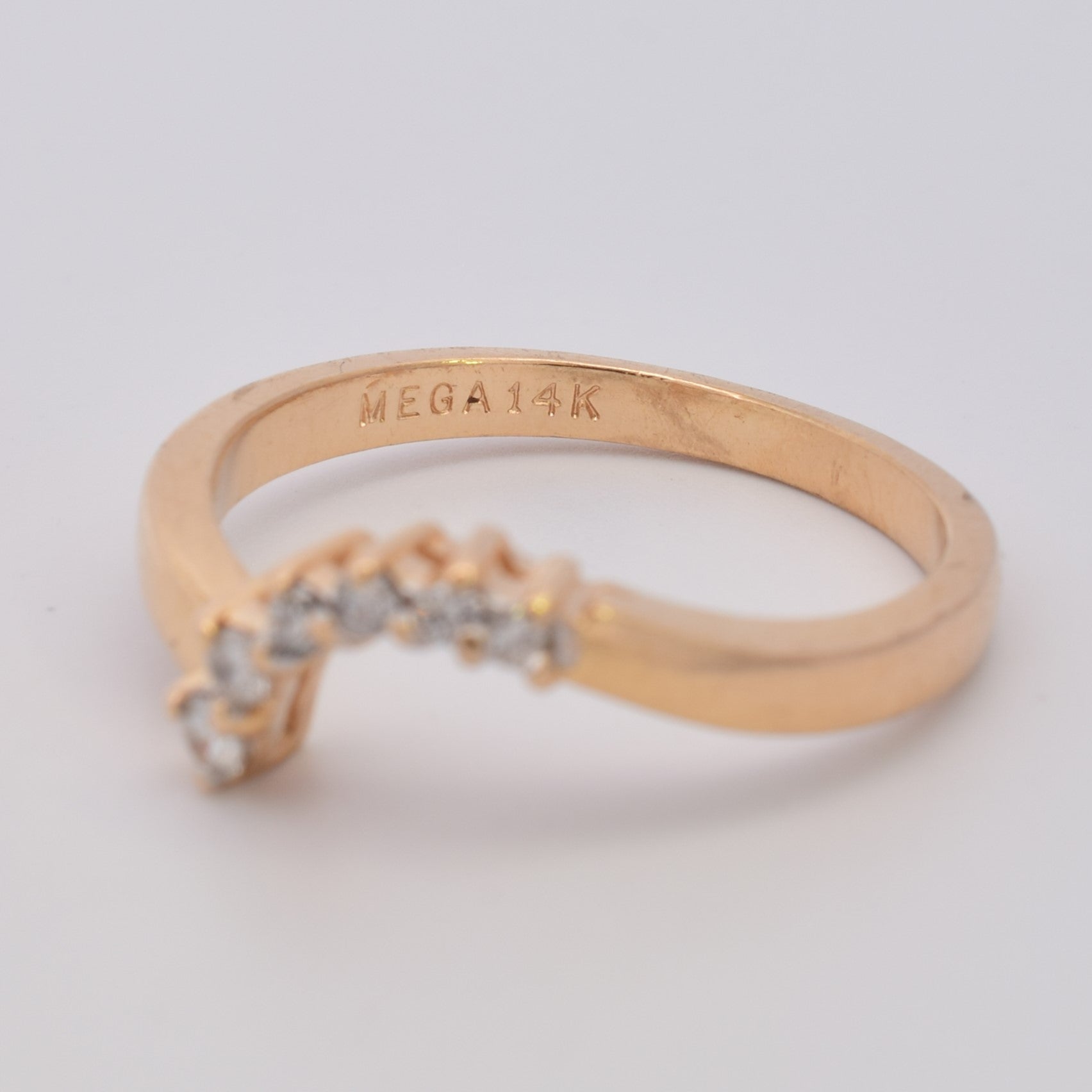 Diamond Contour Ring | 0.12ctw | SZ 6.5 |