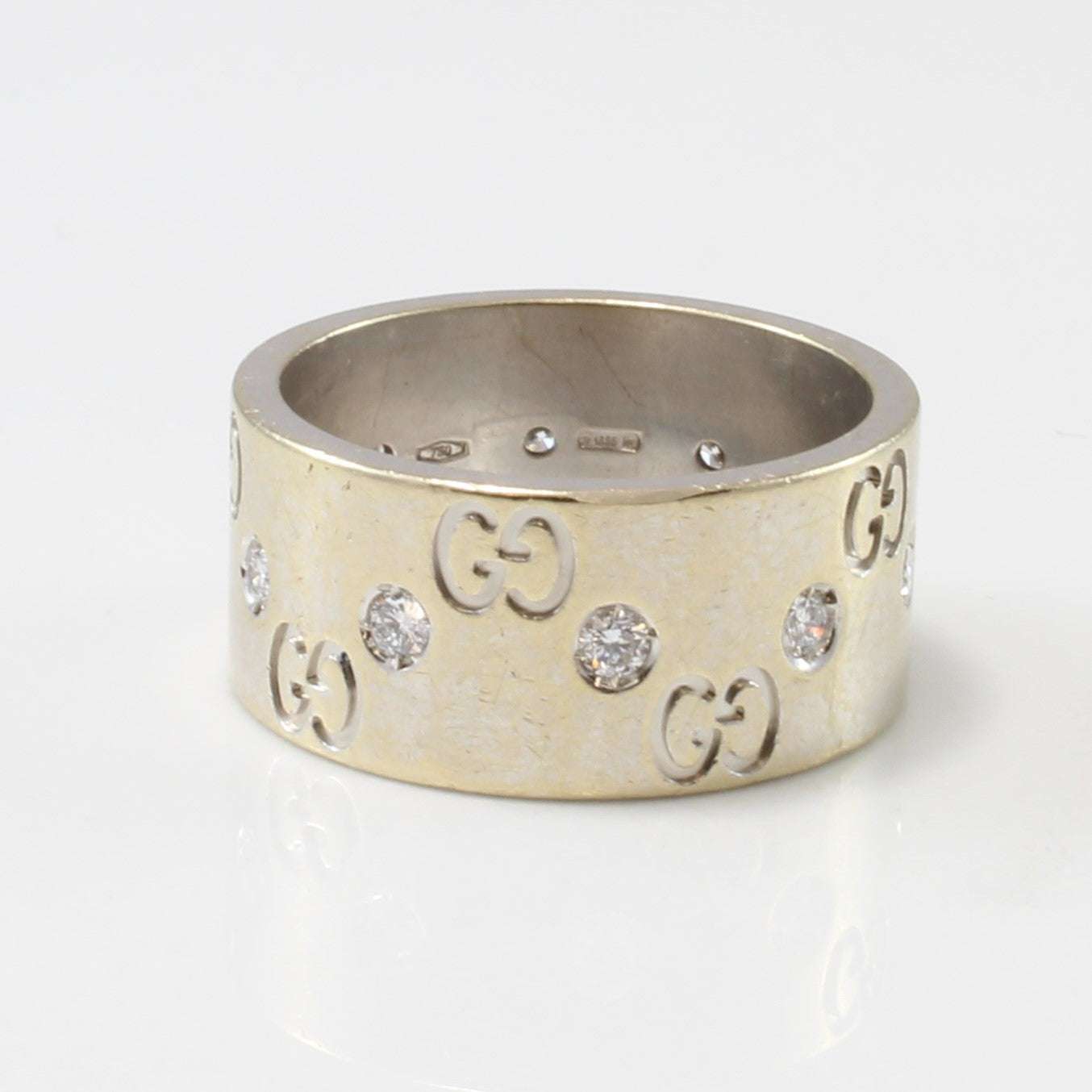 Bague Gucci à anneau large sertie de diamants | 0,30 ct | Taille 7 |