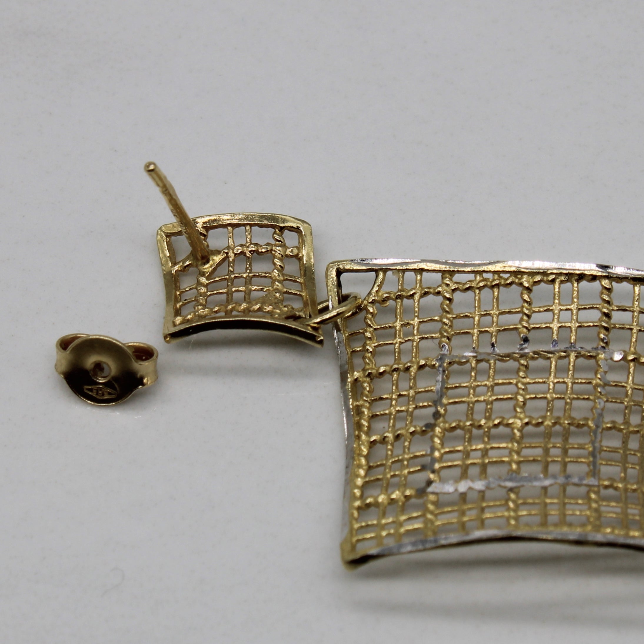 14k Two Tone Lattice Drop Earrings |