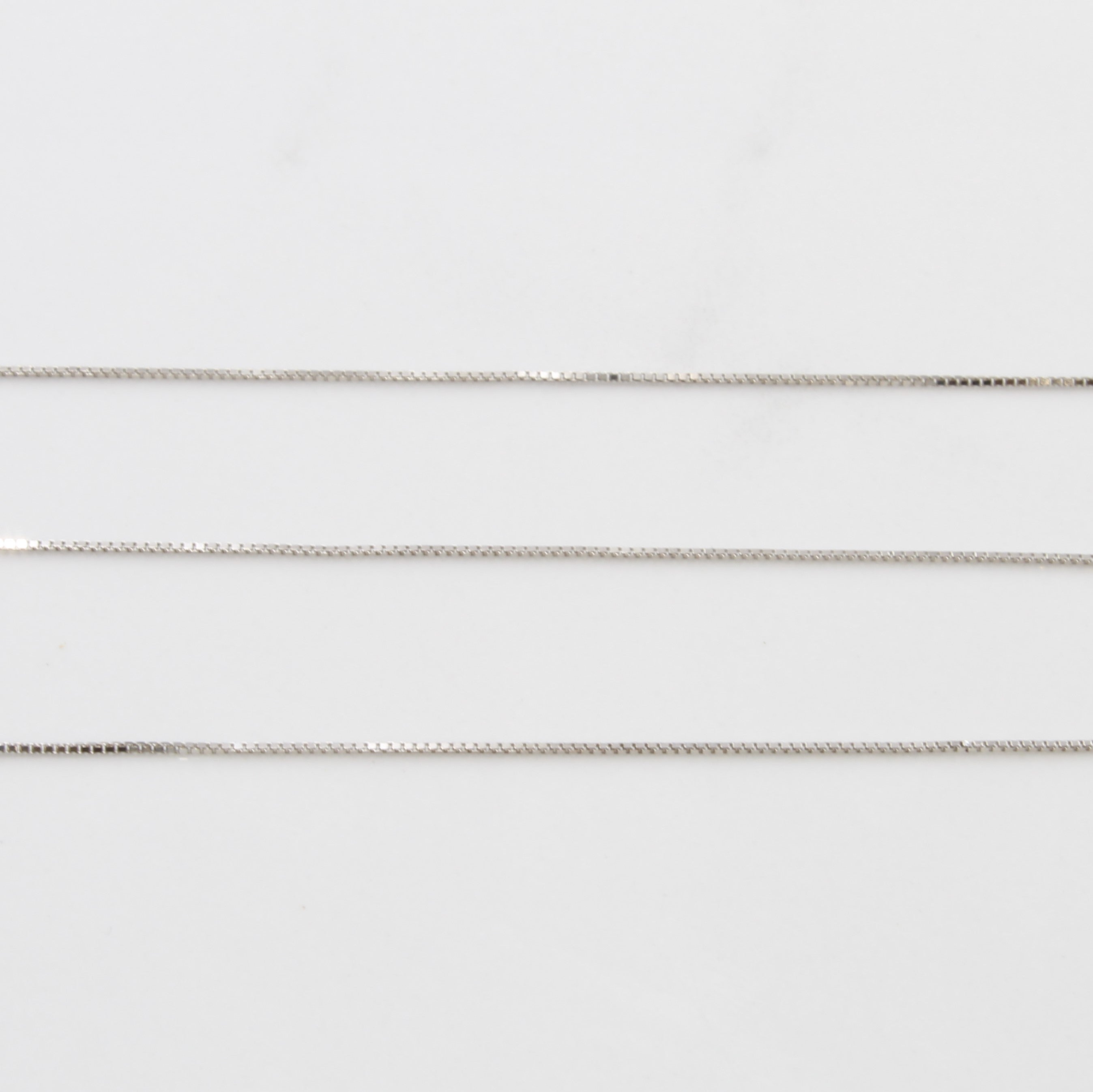 Giordano Zanon' Oval Diamond Heart Necklace | 0.07ctw | 16" |
