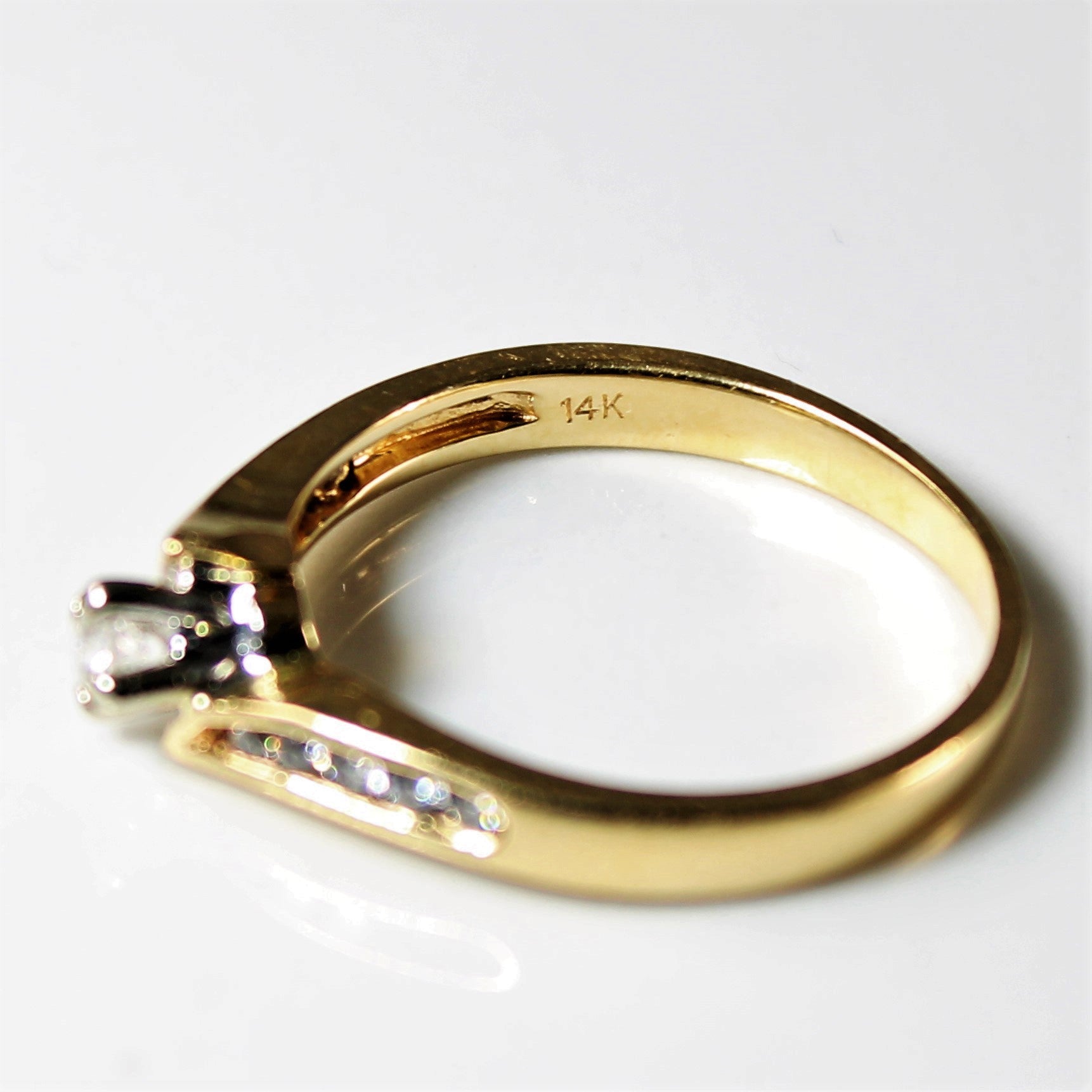 Bypass Side Channel Set Diamond Ring | 0.25ctw | SZ 7 |