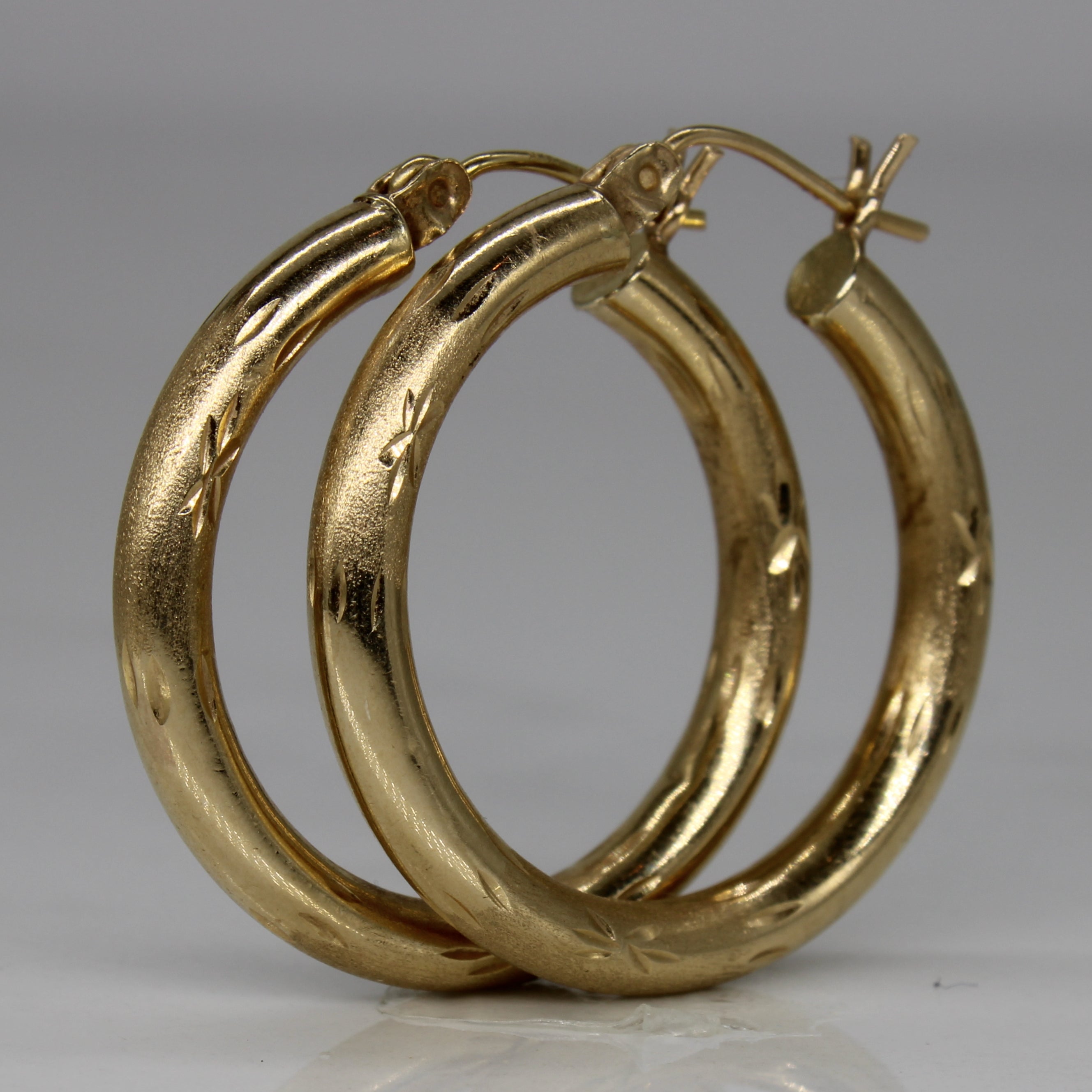 Yellow Gold Patterned Hoop Earrings |