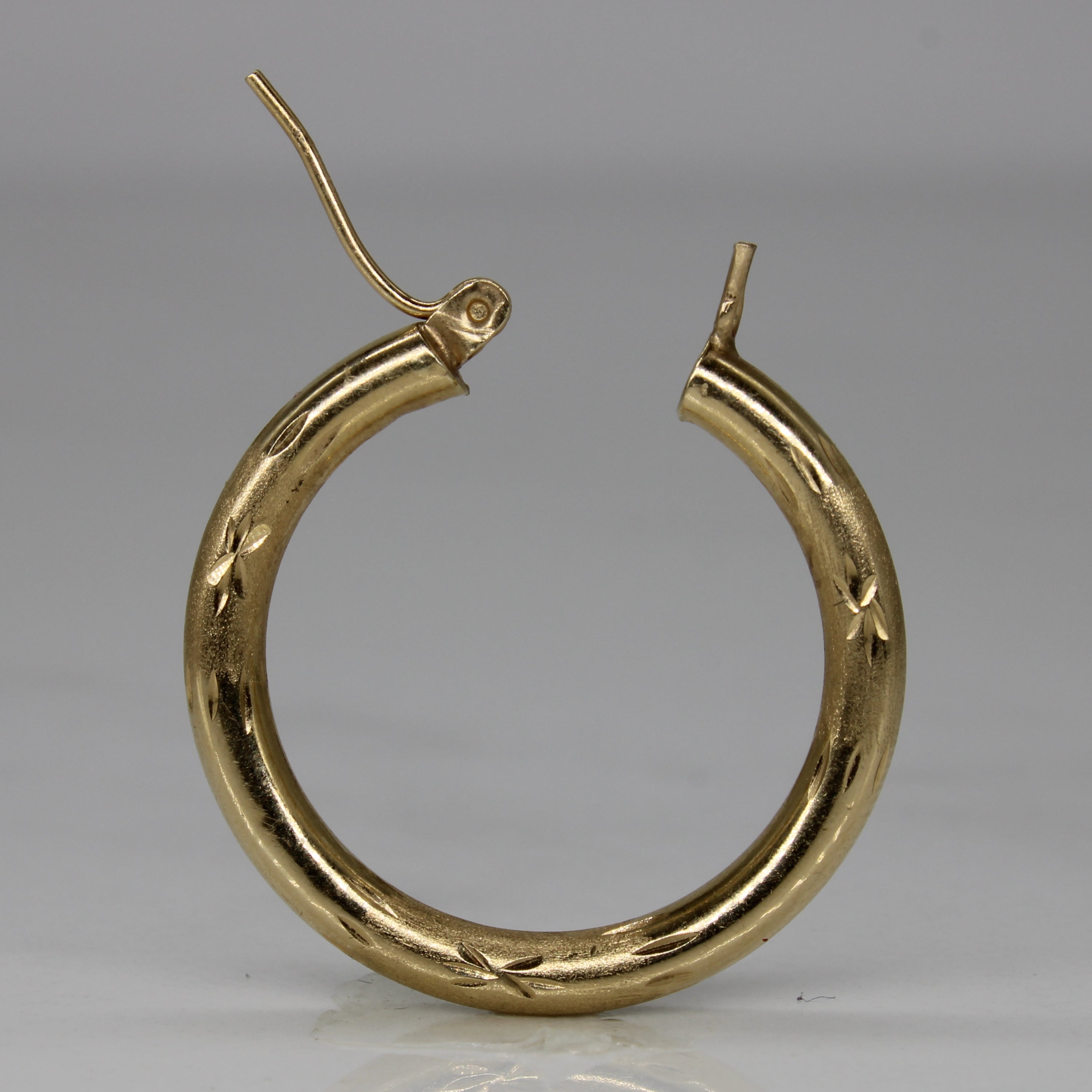 Yellow Gold Patterned Hoop Earrings |