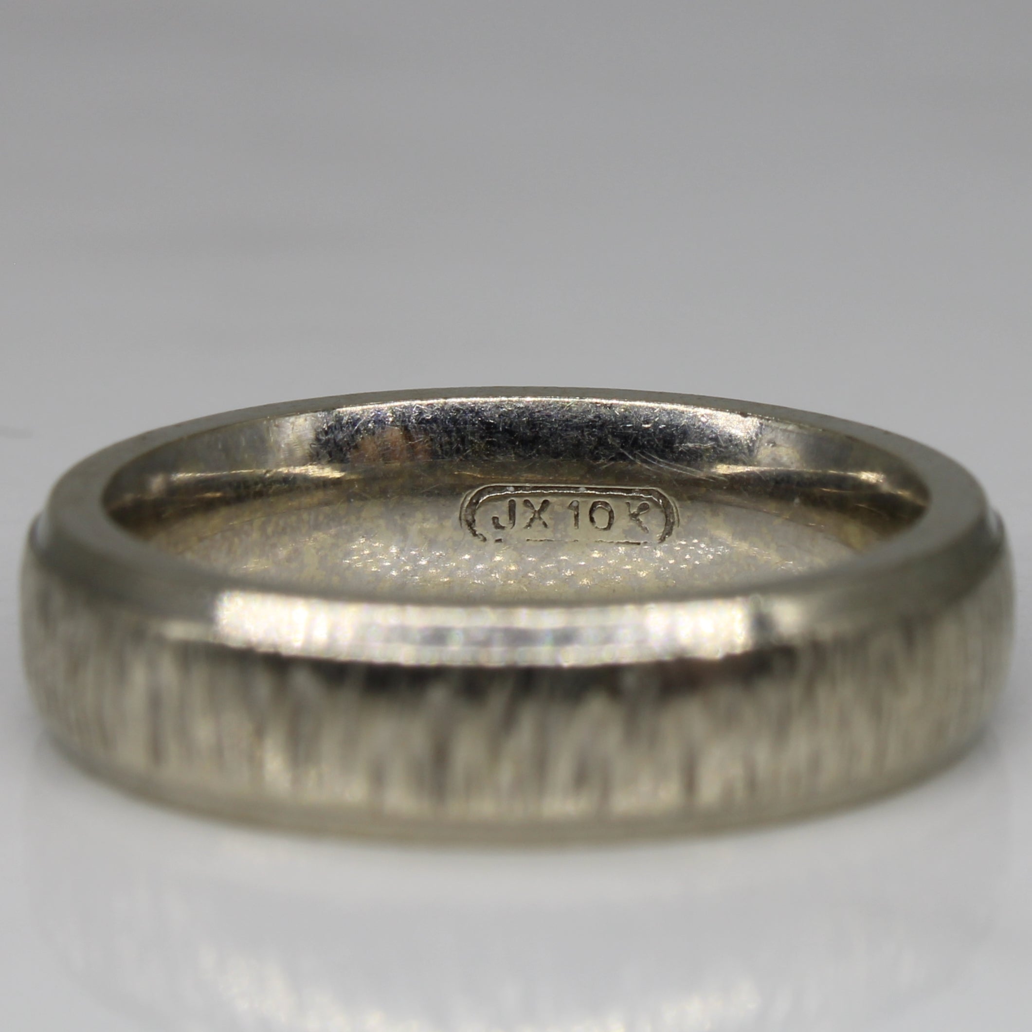 White Gold Grain Textured Band | SZ 7 |