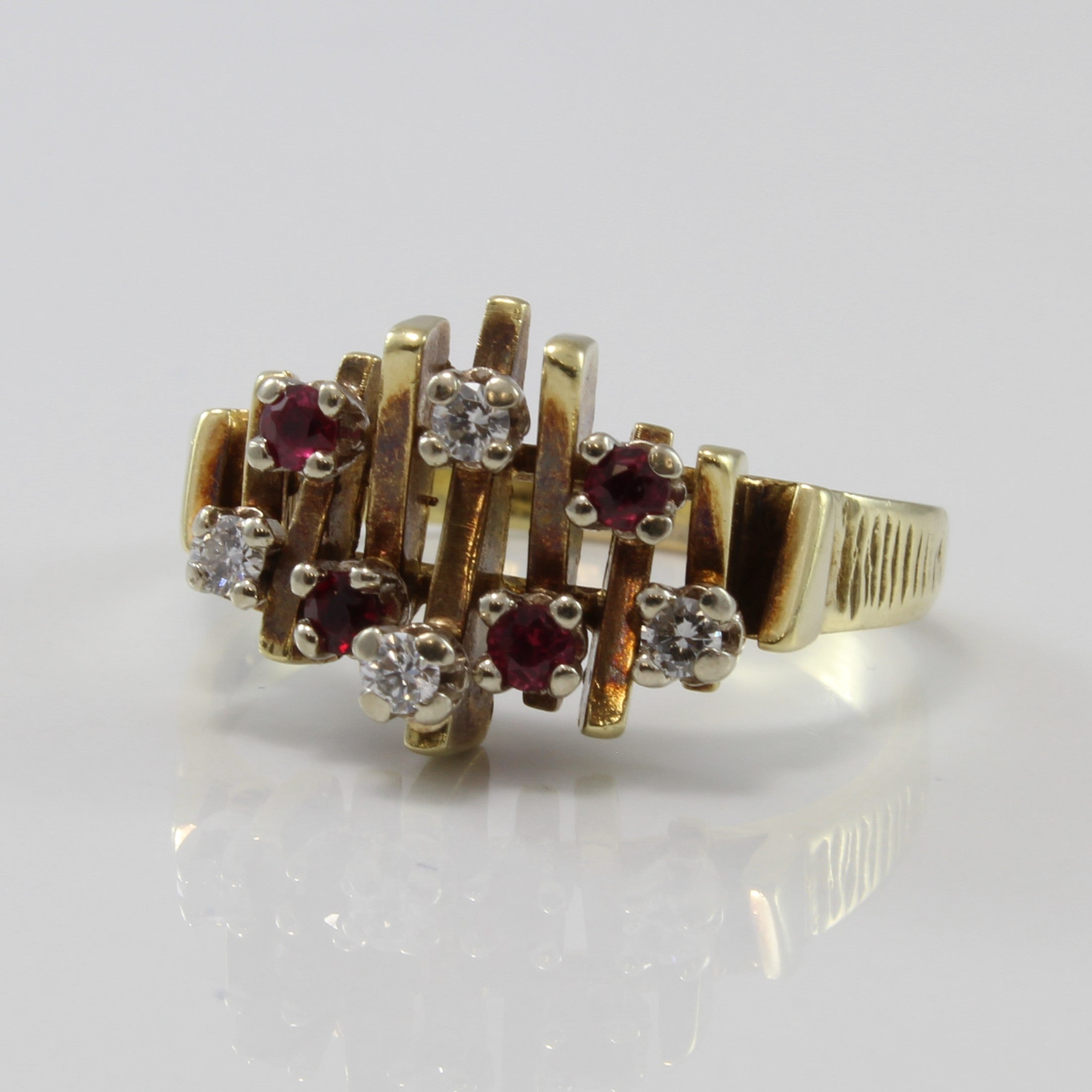 Diamond & Ruby Ring | 0.12ctw, 0.28ctw | SZ 8.5 |
