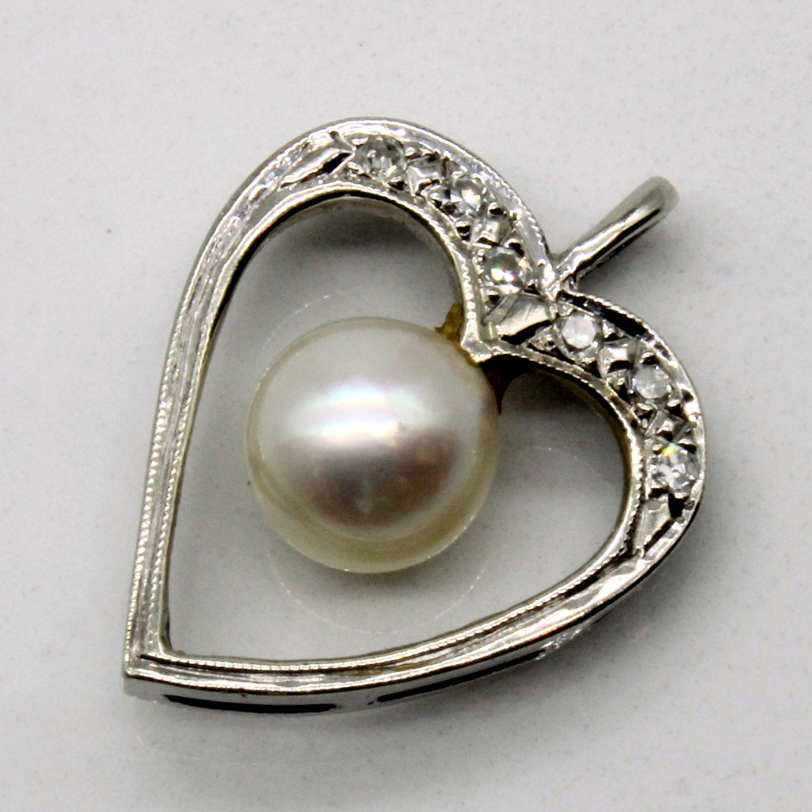 Pearl & Diamond Heart Pendant | 0.04ctw |