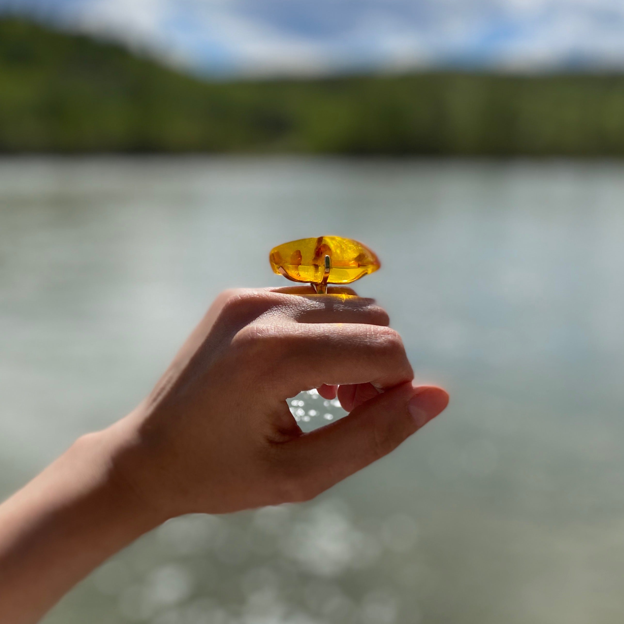 Large Amber Cocktail Ring | SZ 6 |