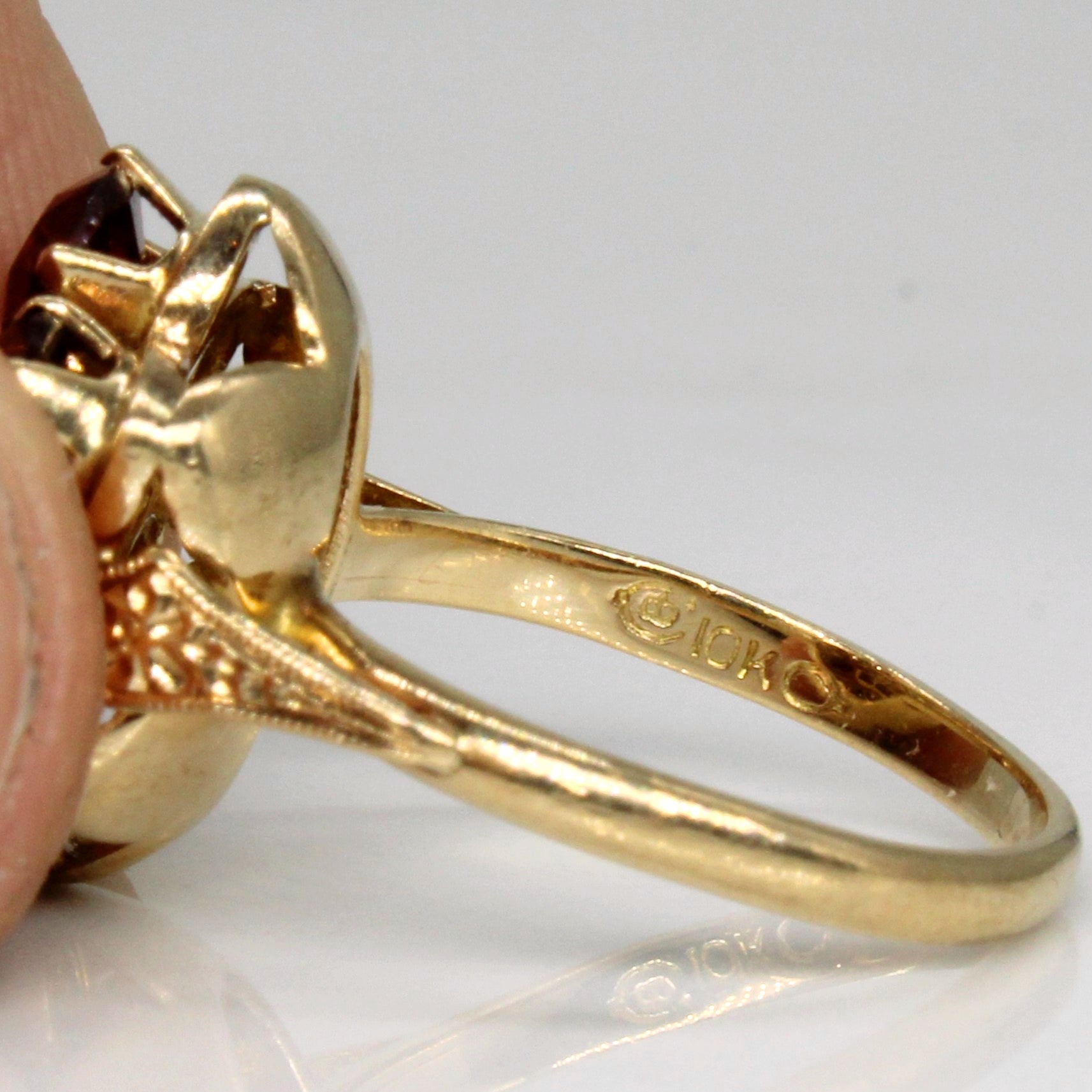 Garnet & Pearl Cocktail Ring | 1.50ctw | SZ 4.5 |