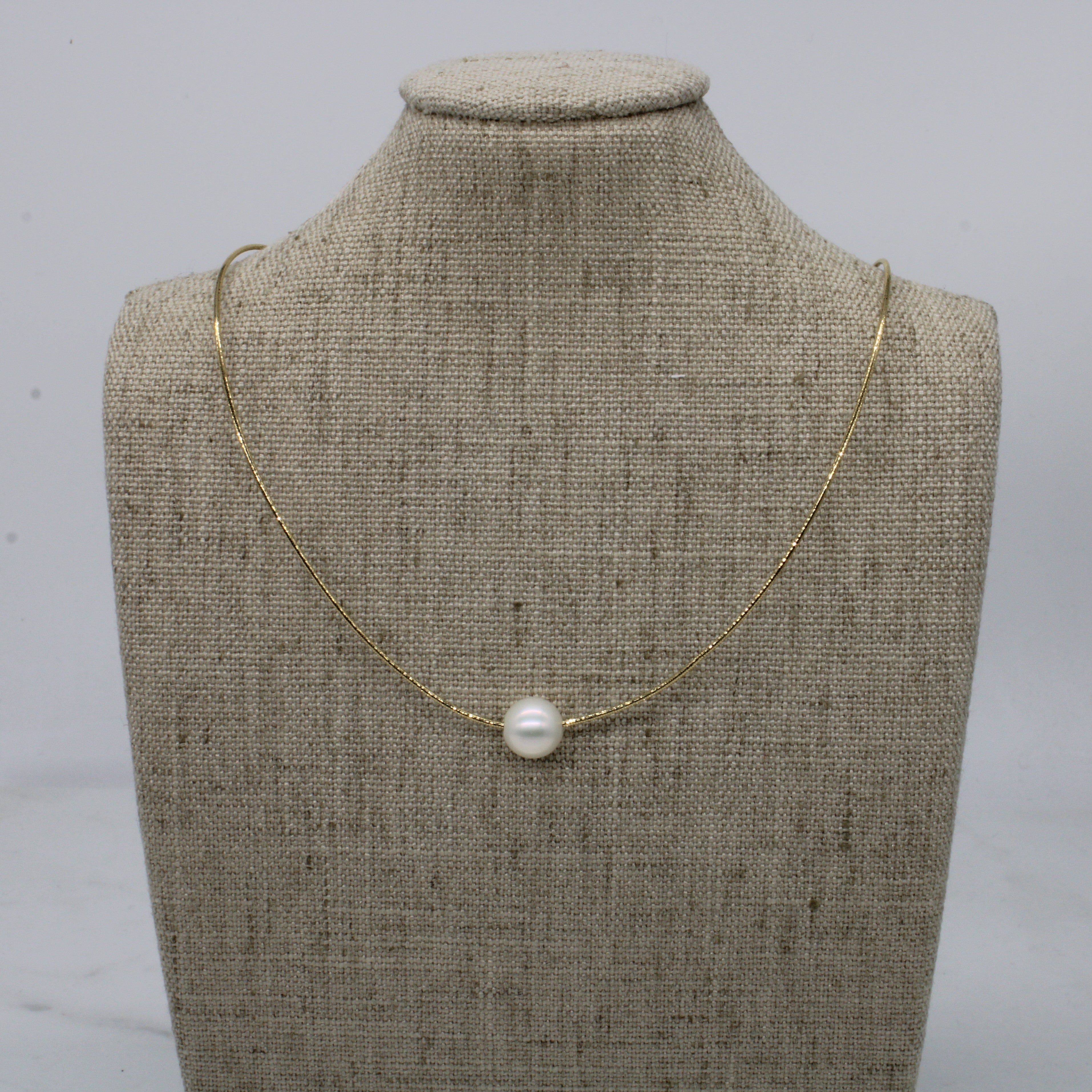 Pearl Pendant Necklace | 17" |