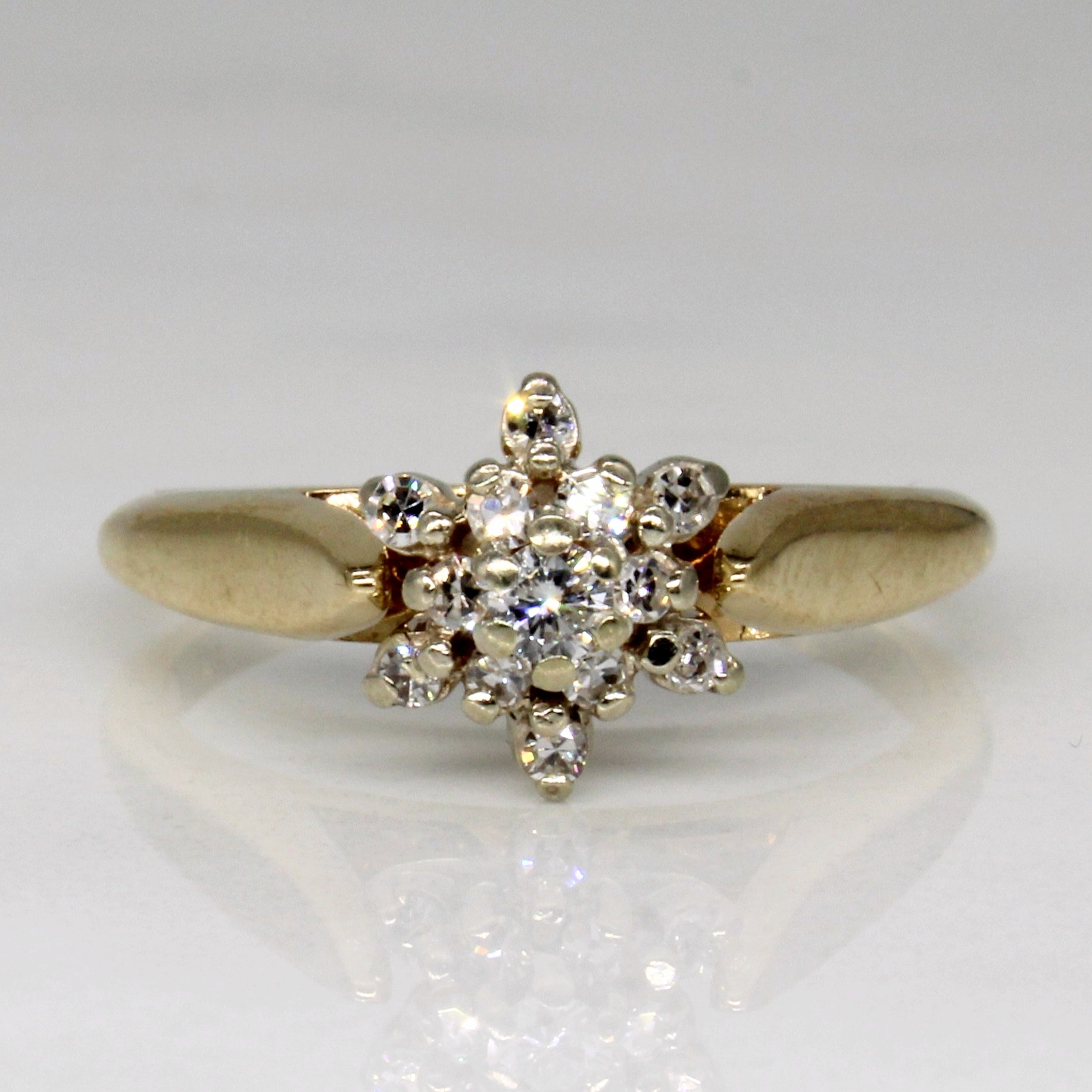Cathedral Diamond Cluster Ring | 0.12ctw | SZ 4.5 |
