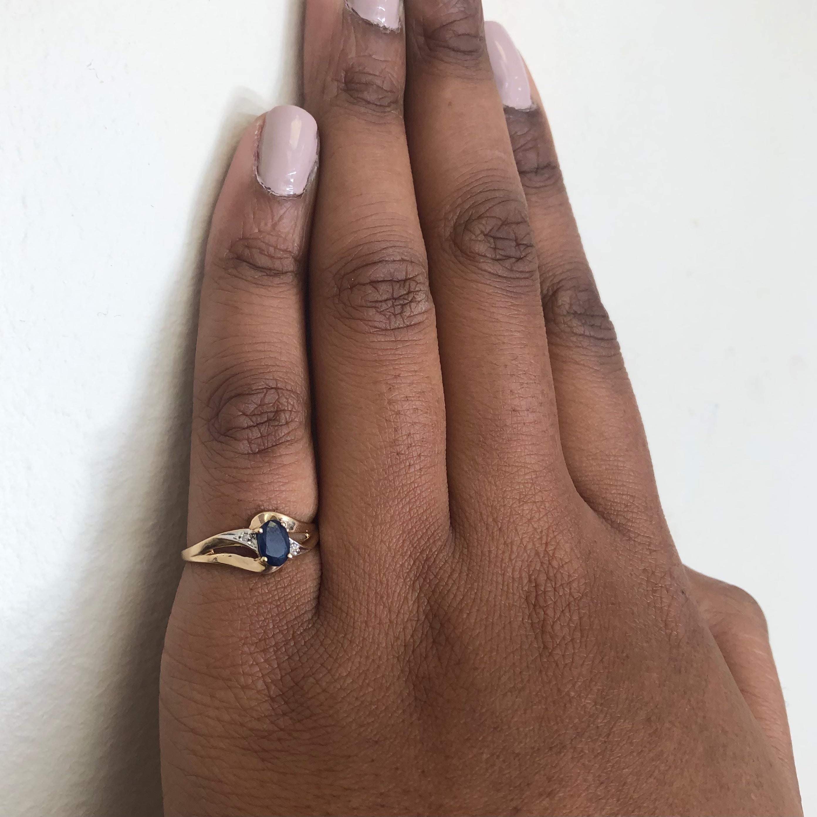 Sapphire & Diamond Split Shank Bypass Ring | 0.64ct, 0.01ctw | SZ 7 |
