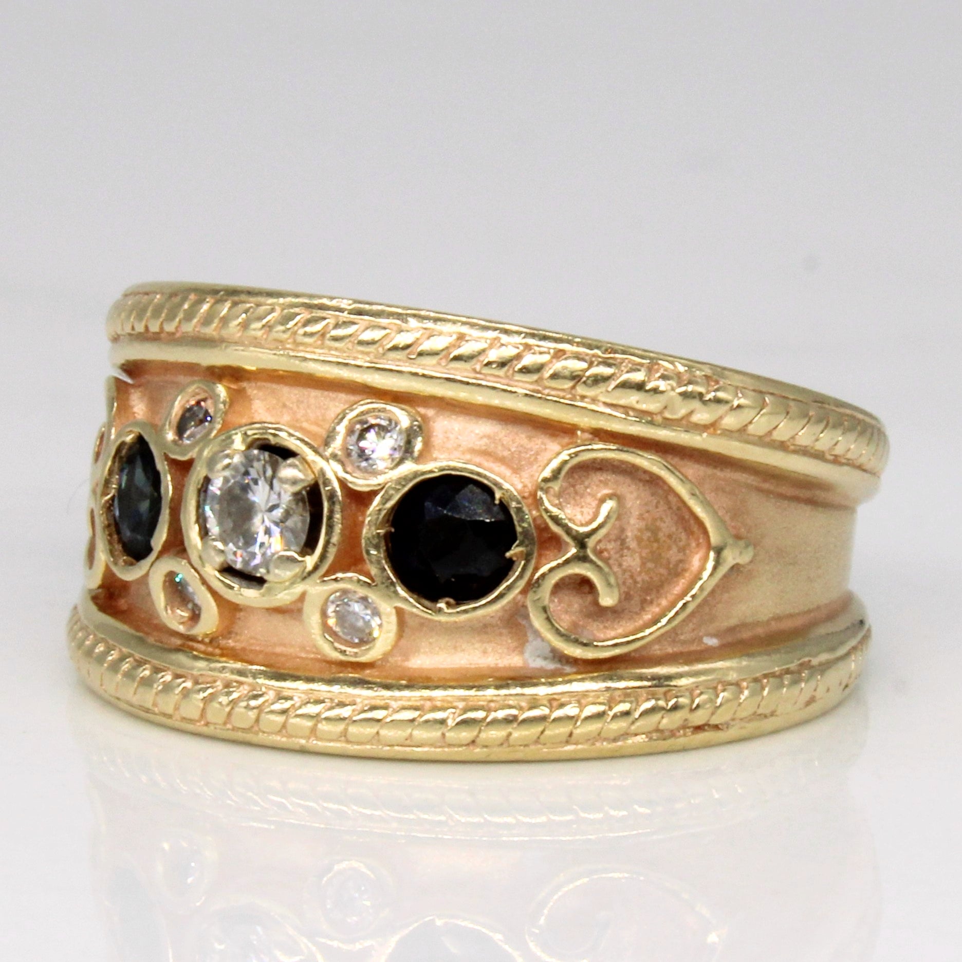 Bague ornée de saphirs et de diamants | 0,25 ct, 0,14 ct | Taille 5,5 |