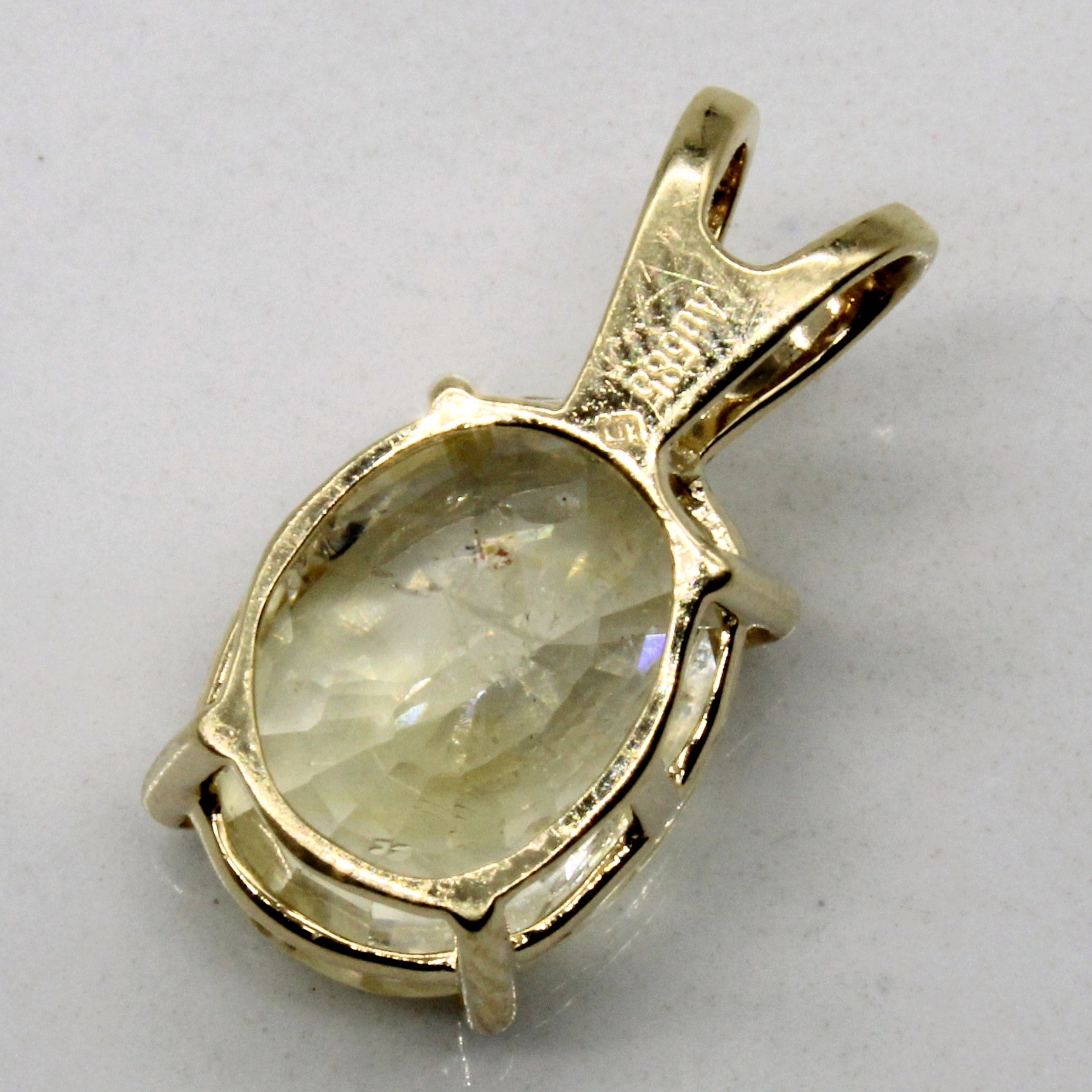 Yellow Sapphire Pendant | 6.80ct |