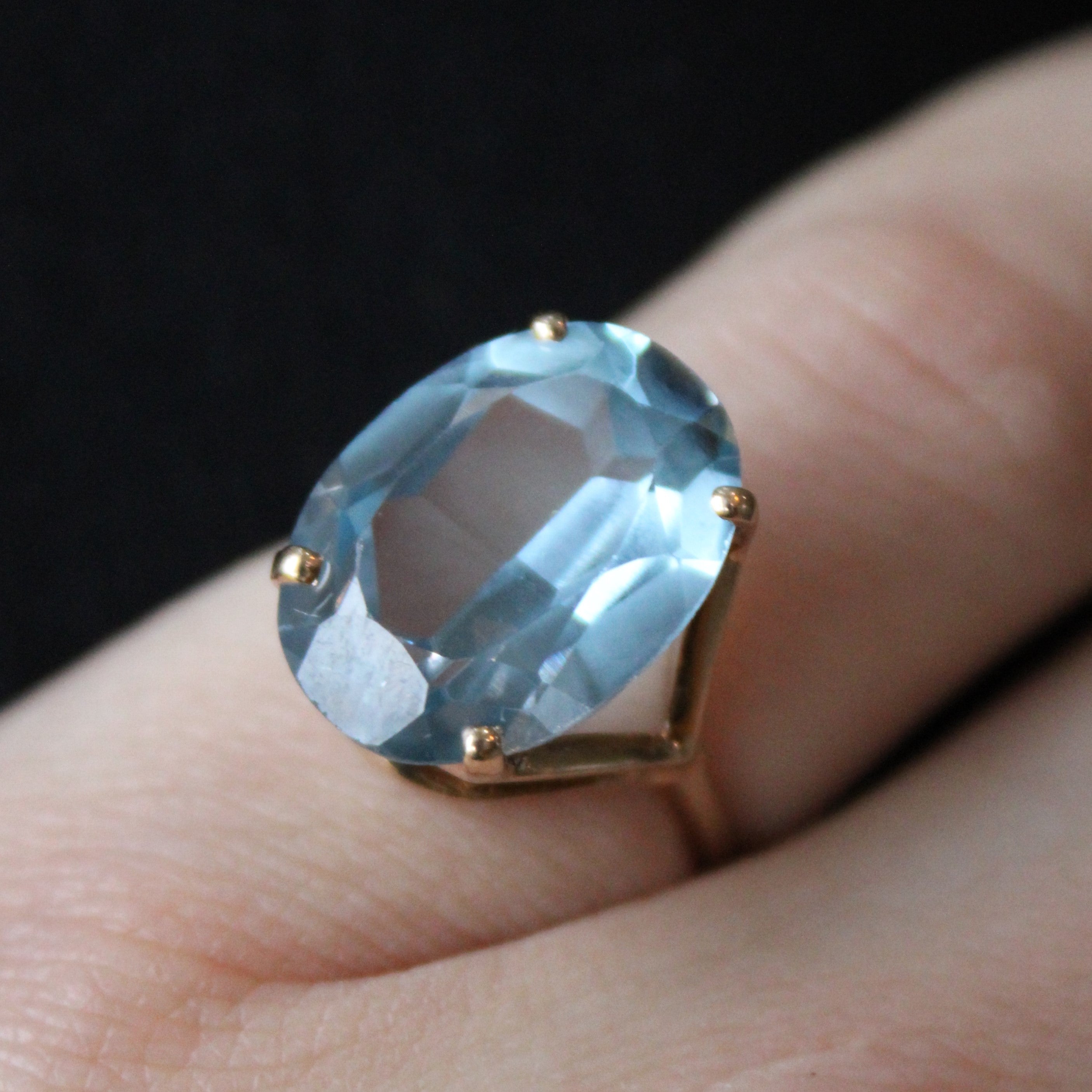 Synthetic Spinel Cocktail Ring | 9.00ct | SZ 6.5 |