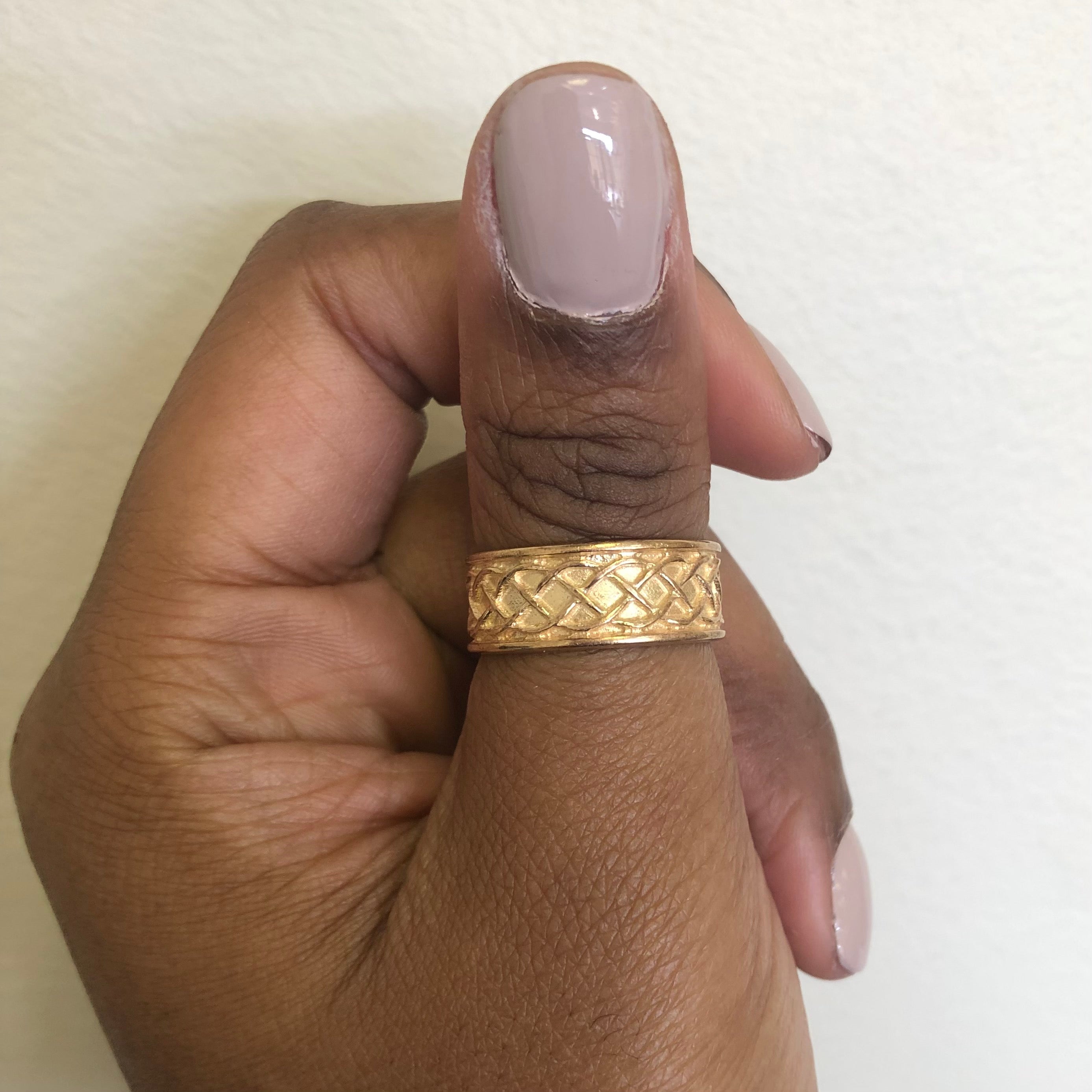 Woven Celtic Knot Band | SZ 10.25 |