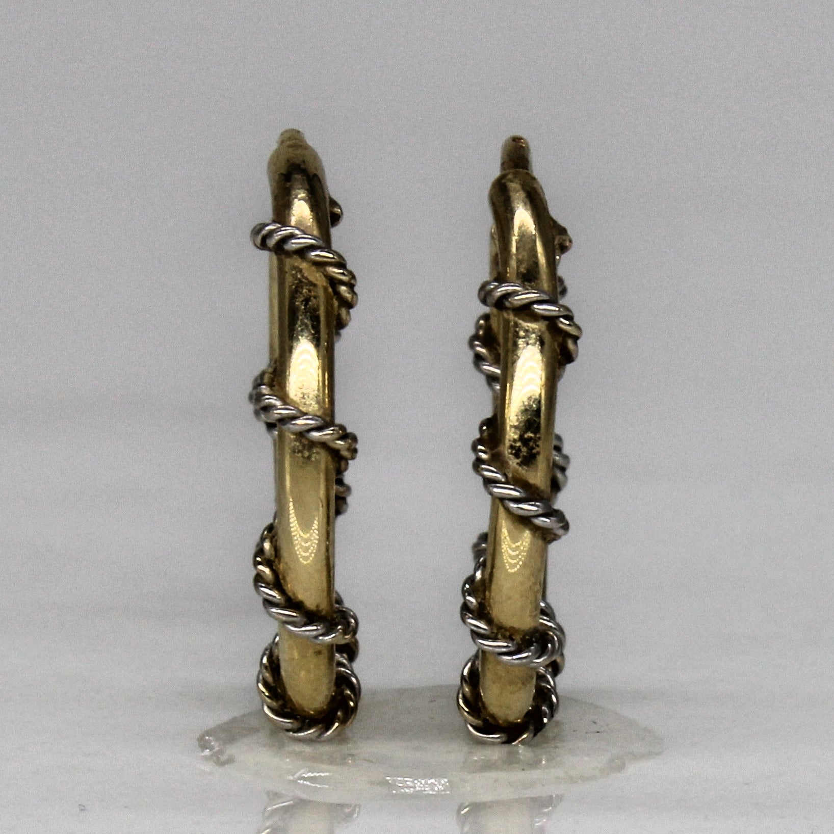 Boucles d'oreilles créoles en or enroulé |