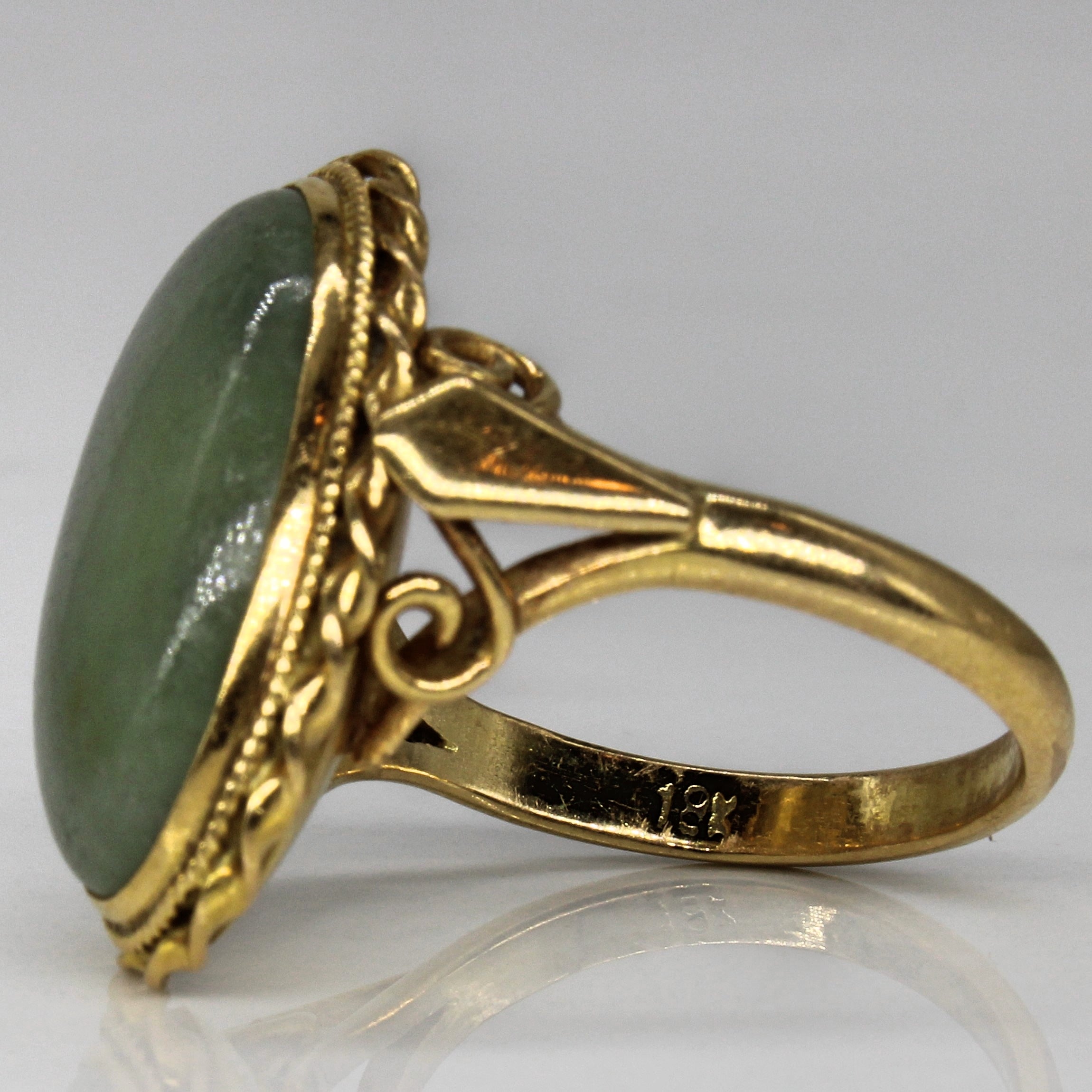 Jadeite Cocktail 18k Ring | 11.40ct | SZ 8 |