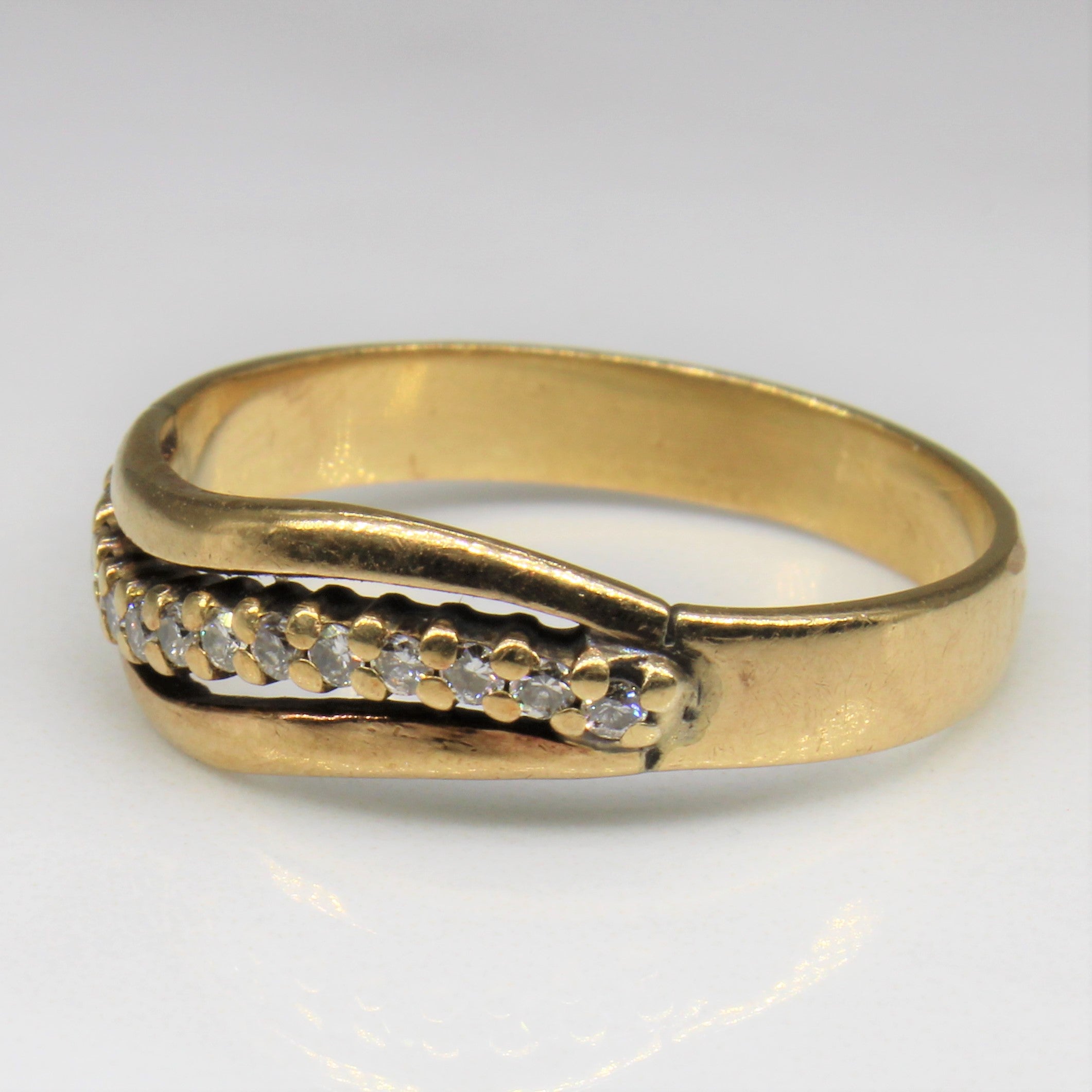Curved Bar Diamond Ring | 0.13ctw | SZ 7.5 |