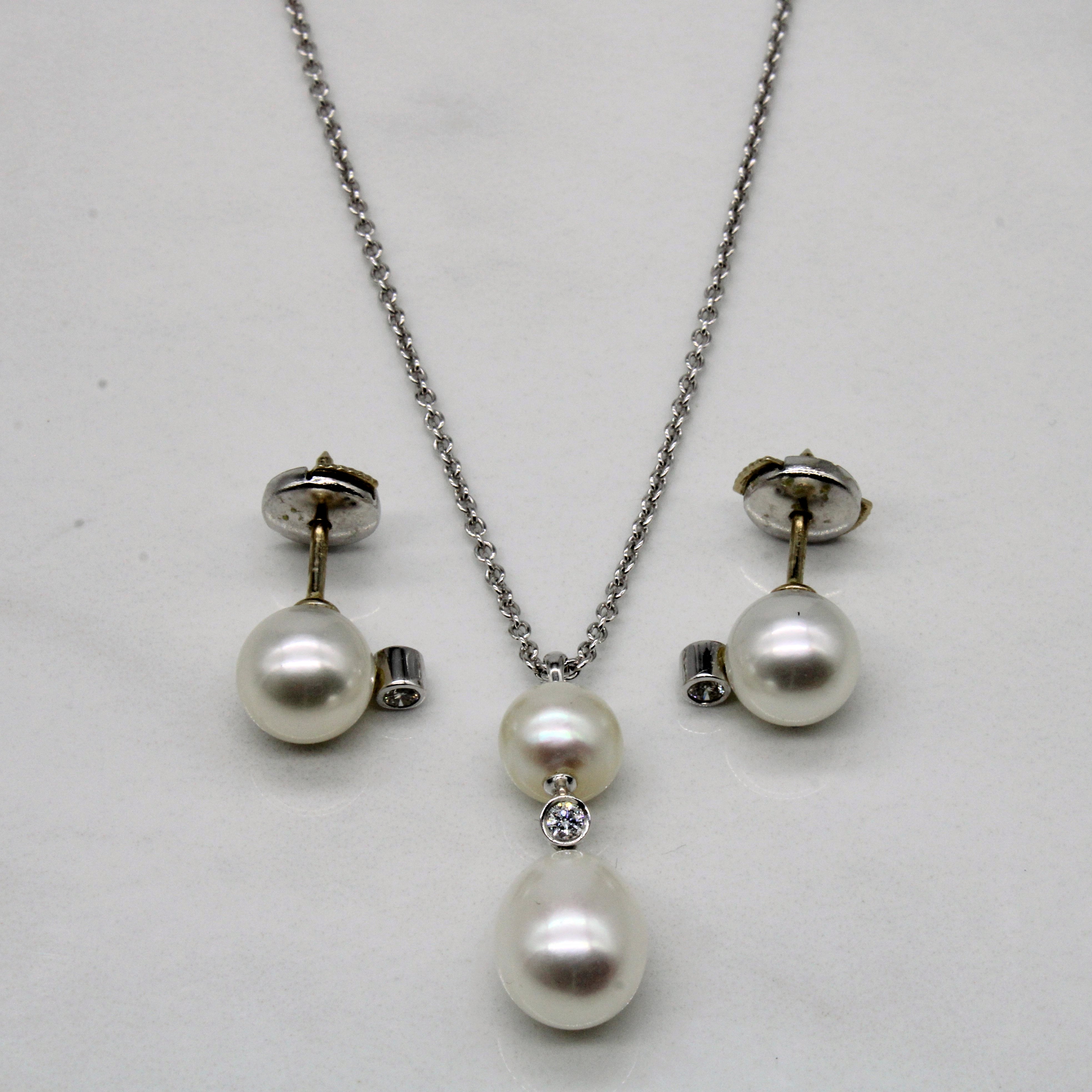 Ensemble boucles d'oreilles et collier Birks en diamants et perles | 0,15 ct | 40,6 cm |