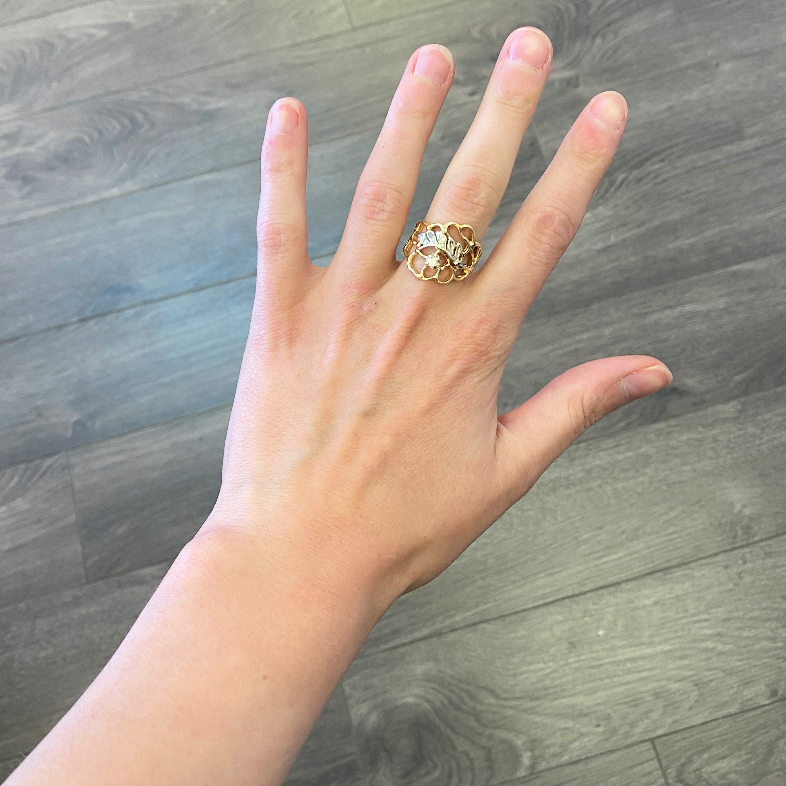 Abstract Diamond Cocktail Ring | 0.18ctw | SZ 8 |