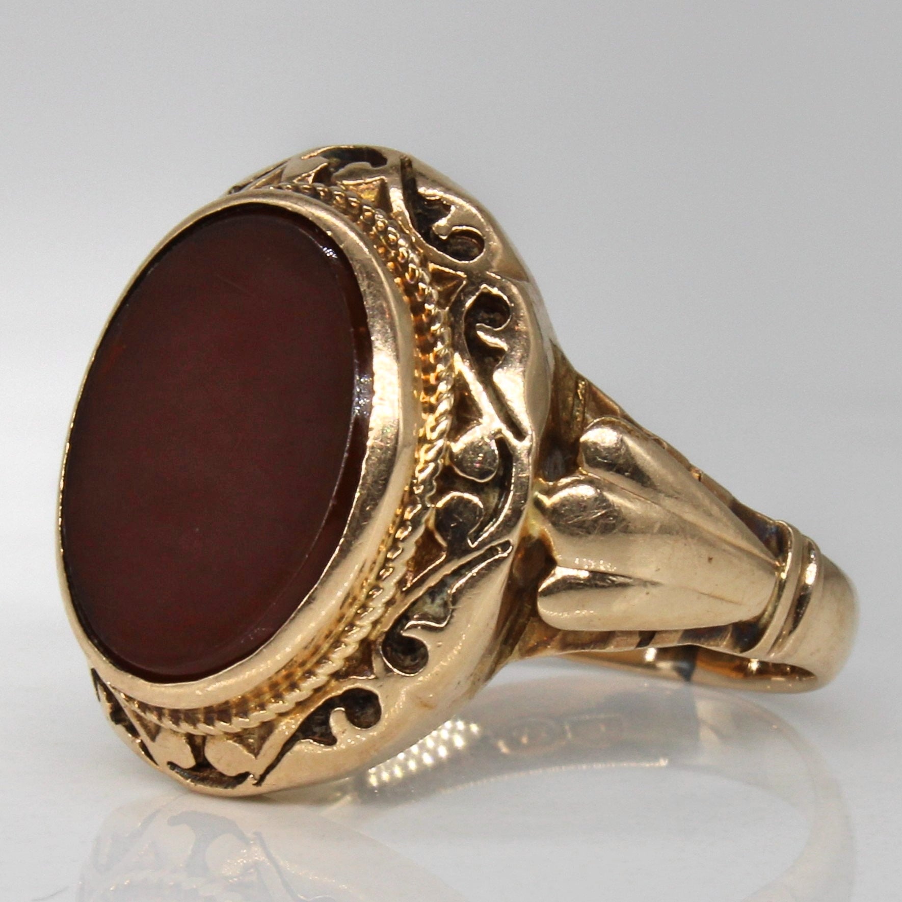 Vintage Hungarian Carnelian Cocktail Ring | 1.15ct | SZ 4.75 |