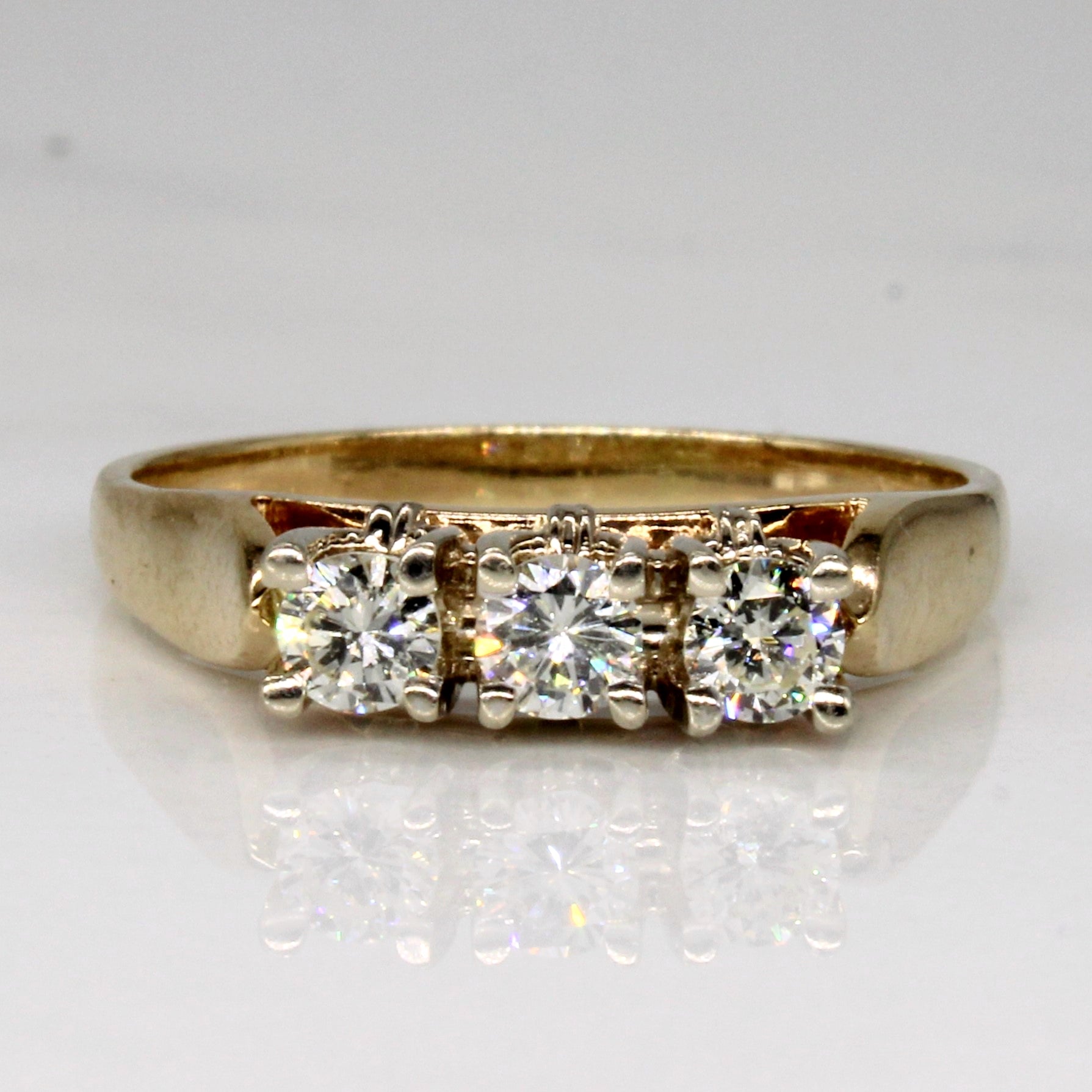 Three Stone Diamond Ring | 0.33ctw | SZ 7.25 |