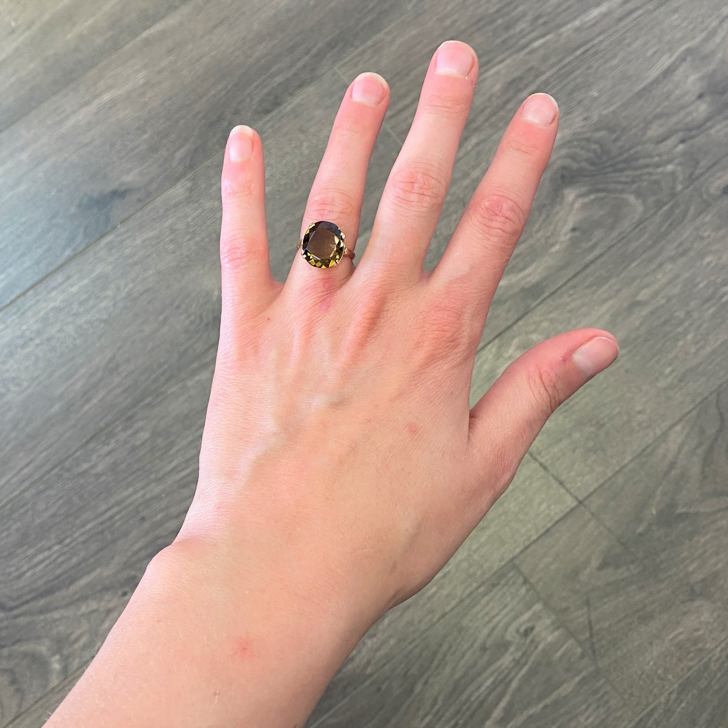 Bague solitaire en quartz fumé des années 1970 | 5,85 ct | Taille 5,25 |