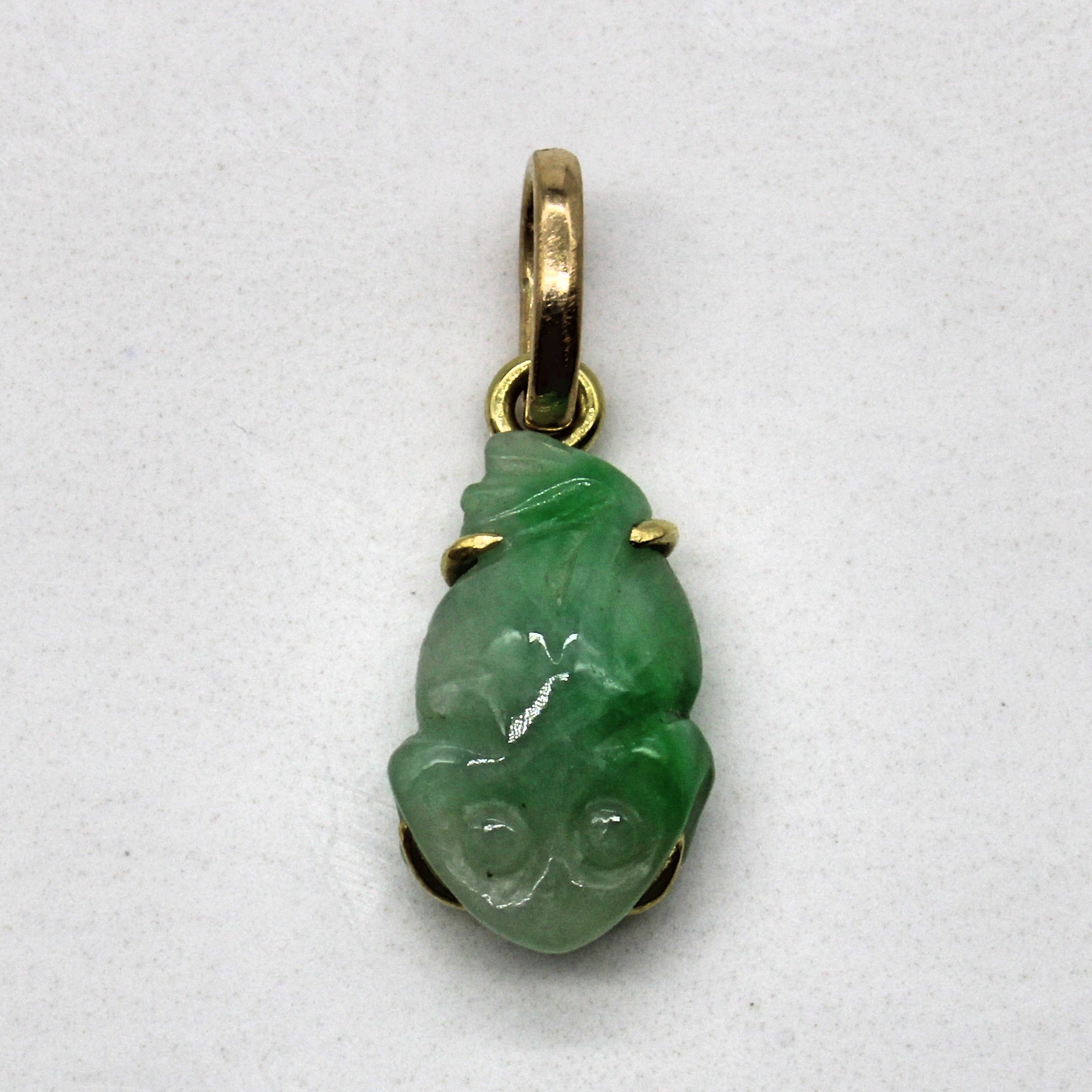 Carved Jadeite Frog Pendant | 4.50ct |