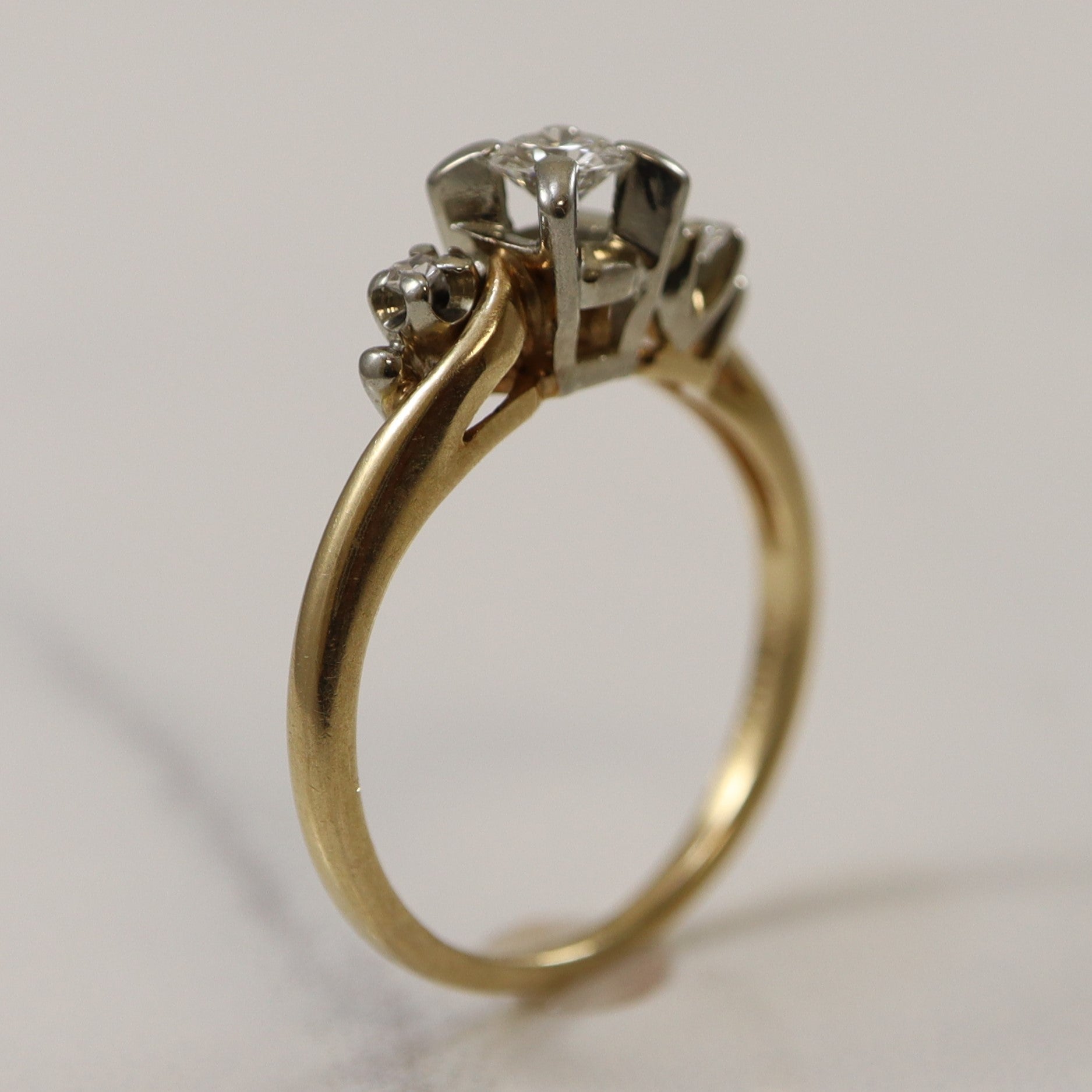 Three Stone Bypass Cathedral Ring | 0.23ctw | SZ 6 |