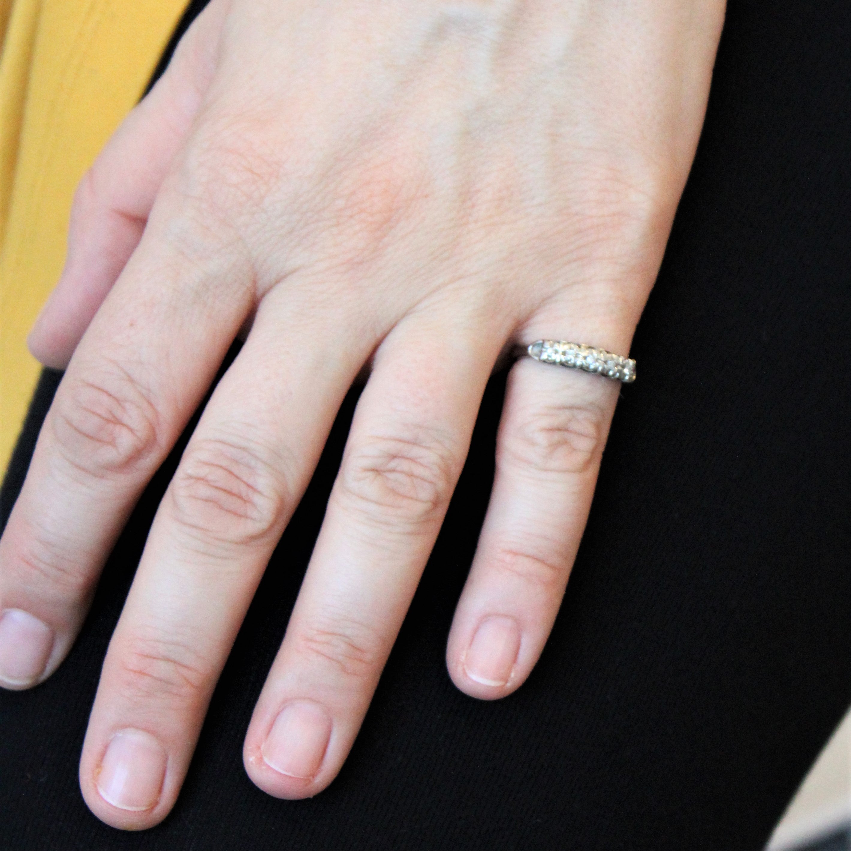 Illusion Set Diamond Band | 0.05ctw | SZ 6 |