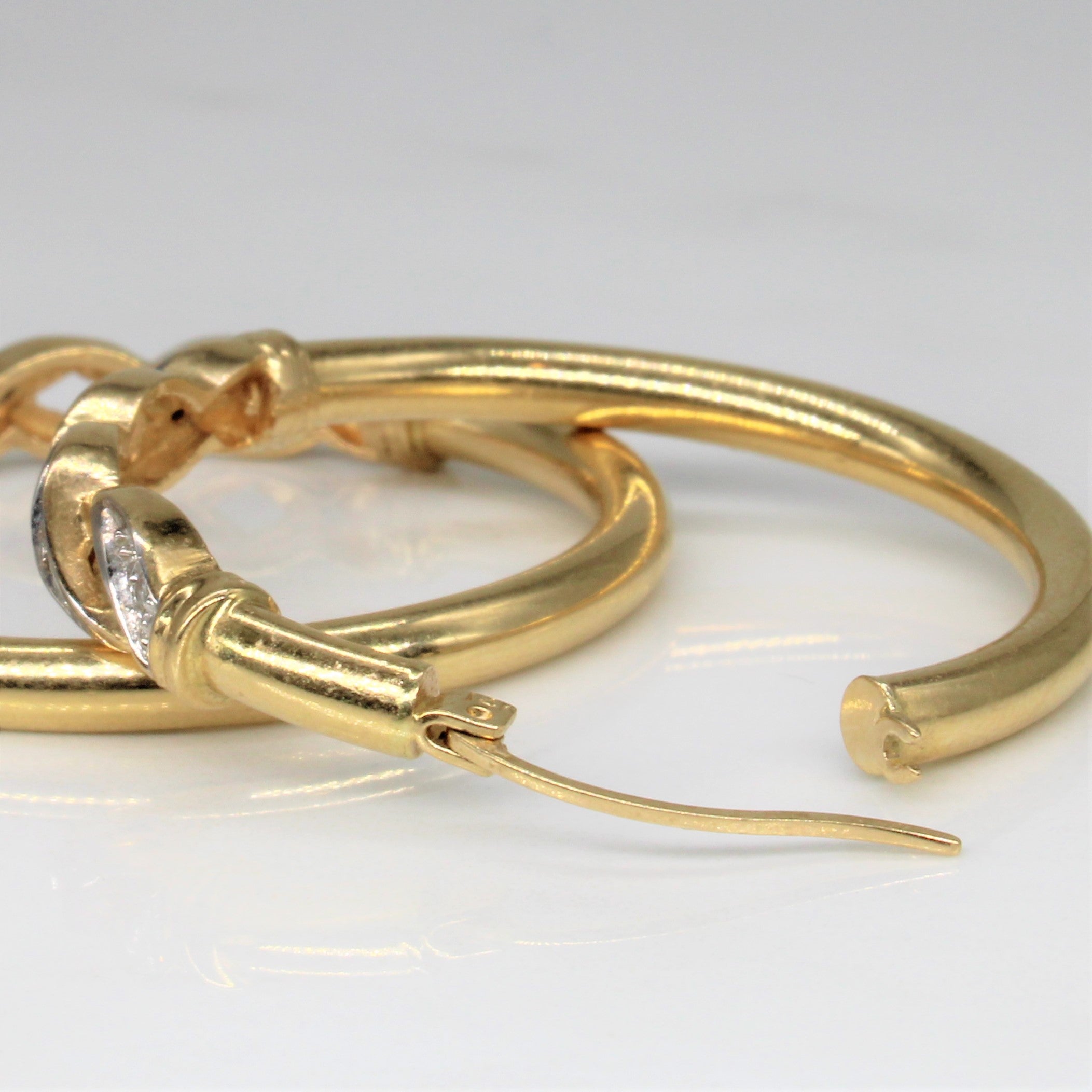 Diamond Twist Hoop Earrings | 0.06ctw |