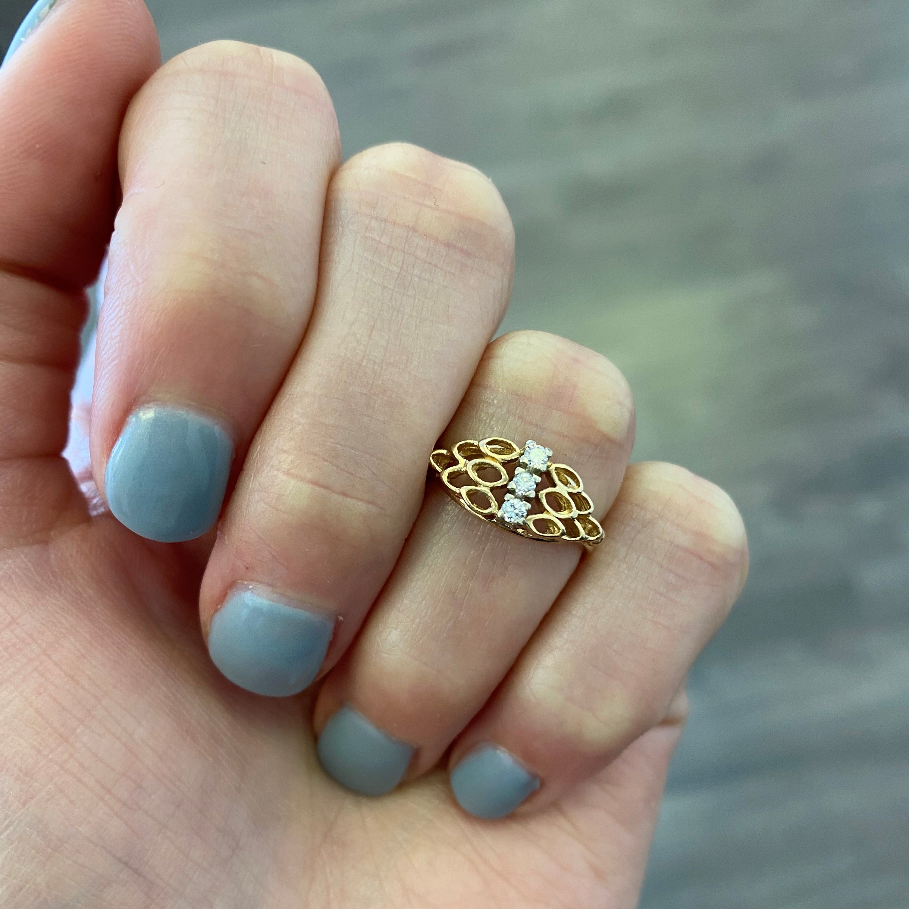Diamond Honeycomb Ring | 0.07ctw | SZ 4.75 |