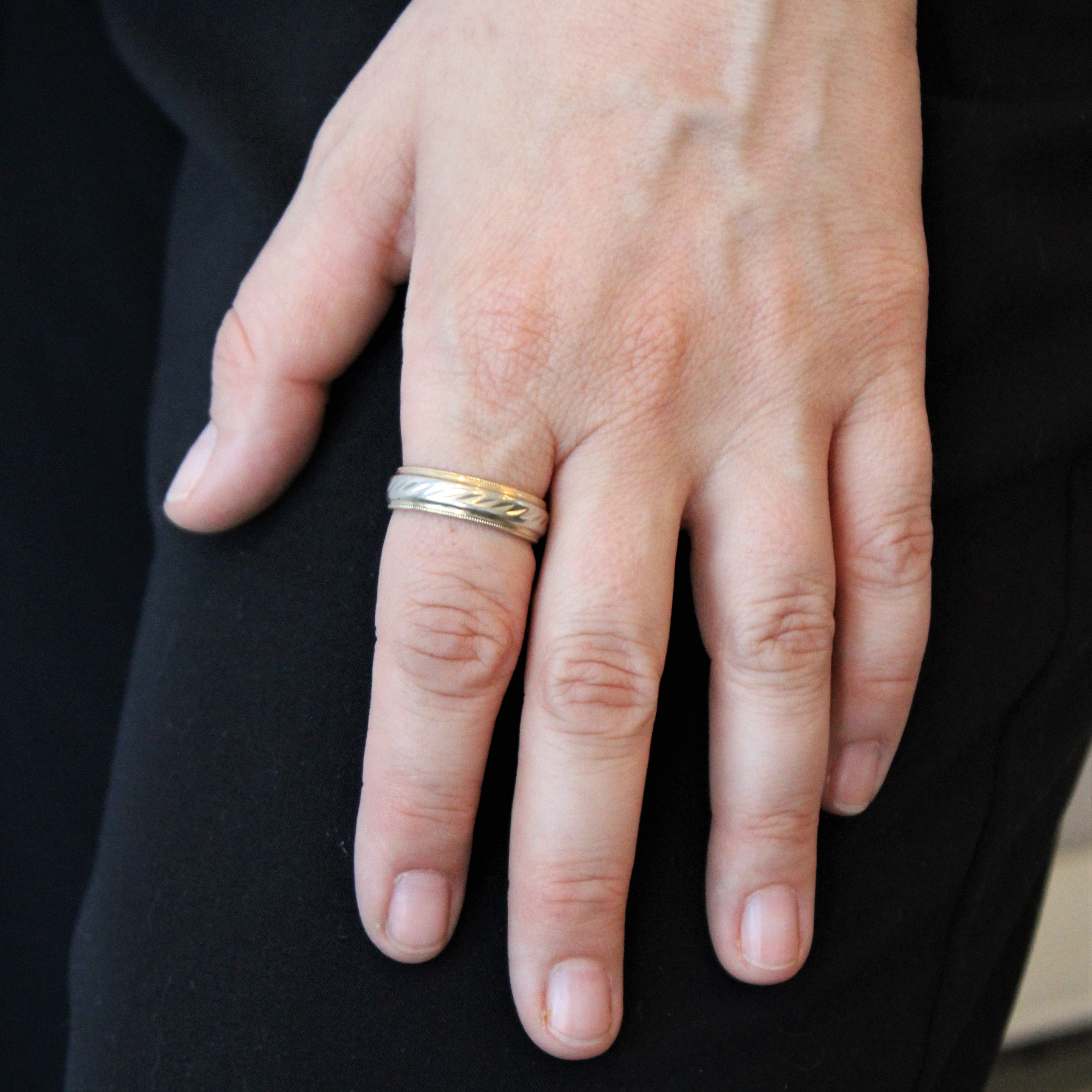 Two Tone Textured Band | SZ 9.75 |