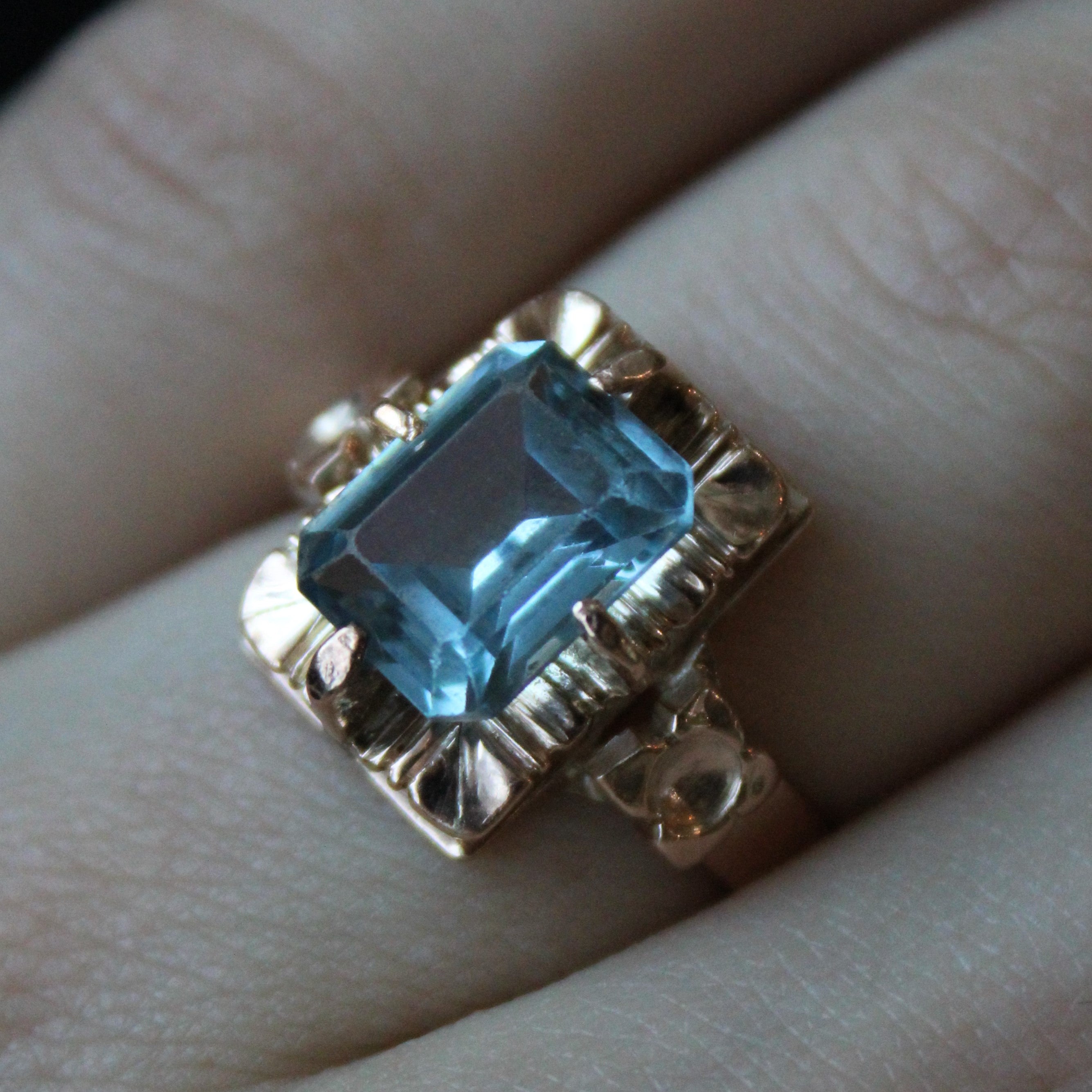 Synthetic Spinel Cocktail Ring | 3.50ct | SZ 7.75 |