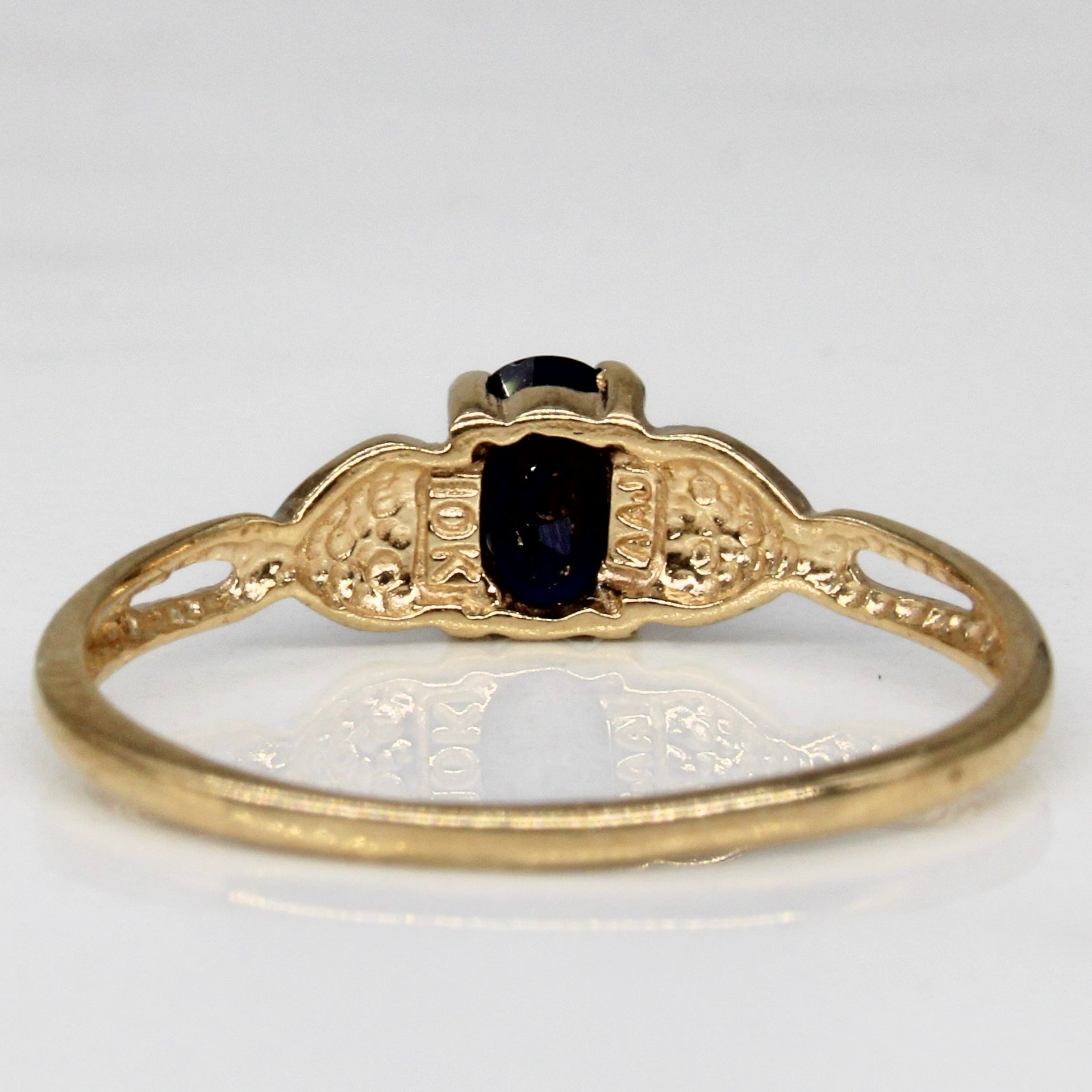 Synthetic Sapphire Ring | 0.47ct | SZ 6.75 |