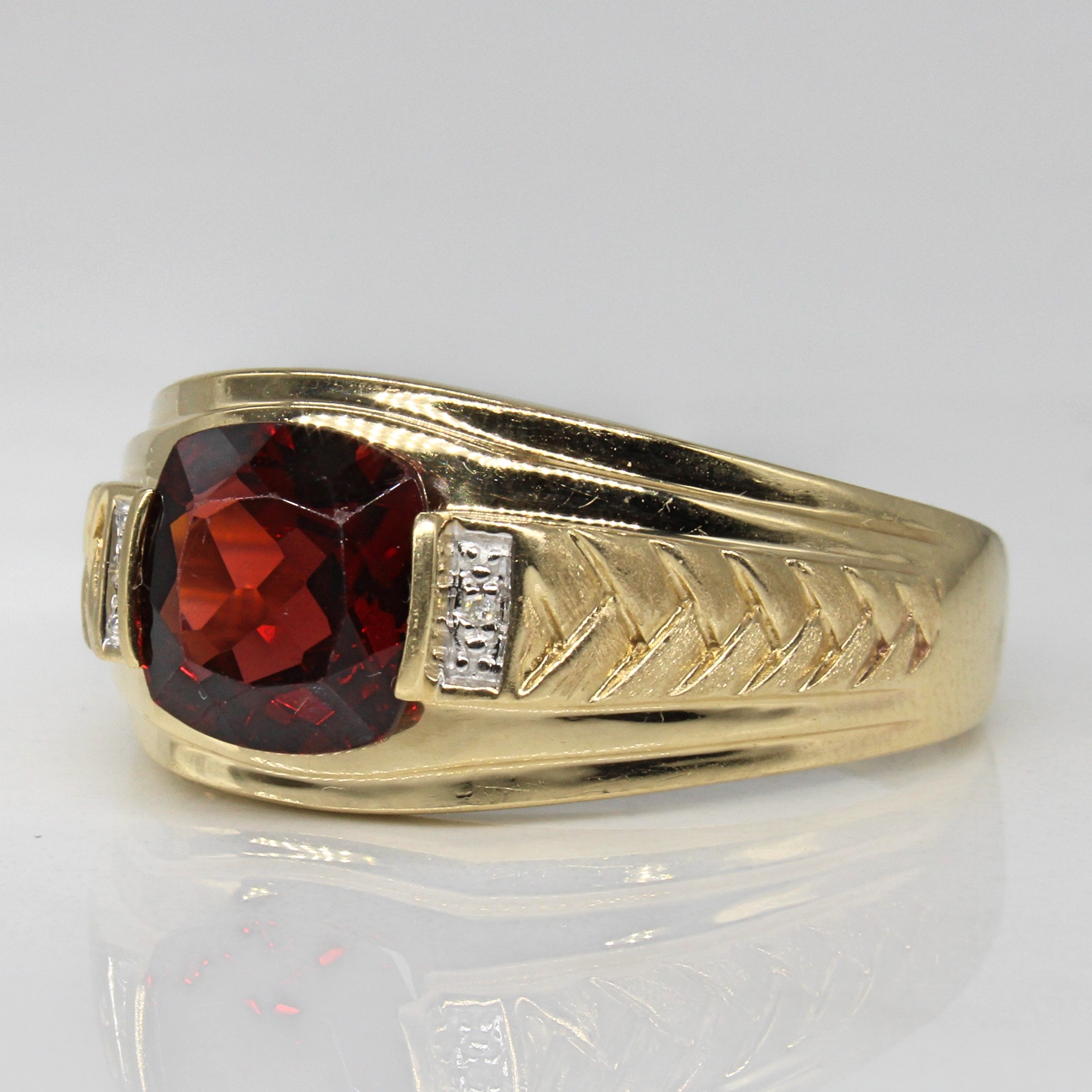 Bague en grenat et diamants | 2,45 ct, 0,01 ct au total | Taille 9,5 |