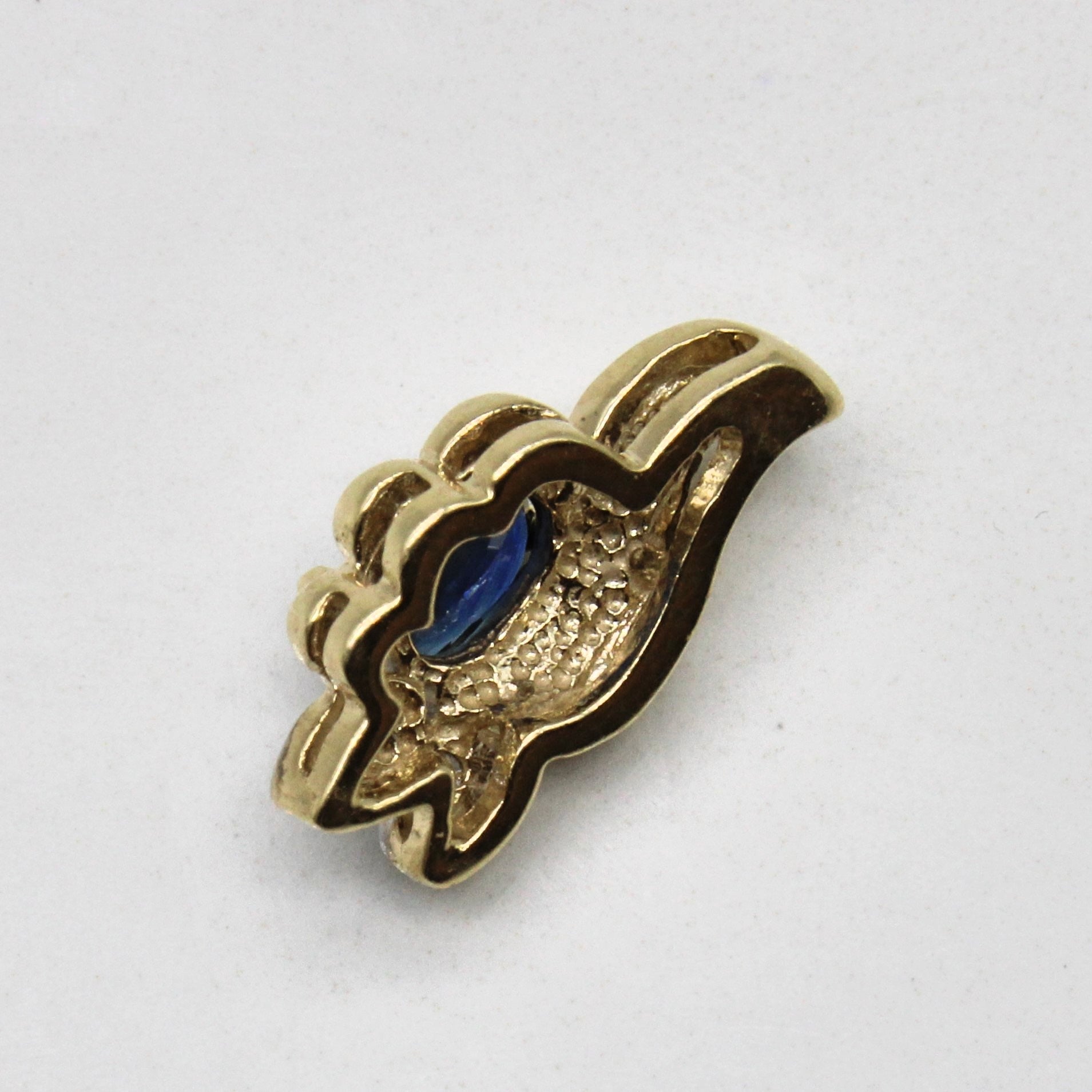 Sapphire & Diamond Pendant | 0.25ct, 0.01ctw |
