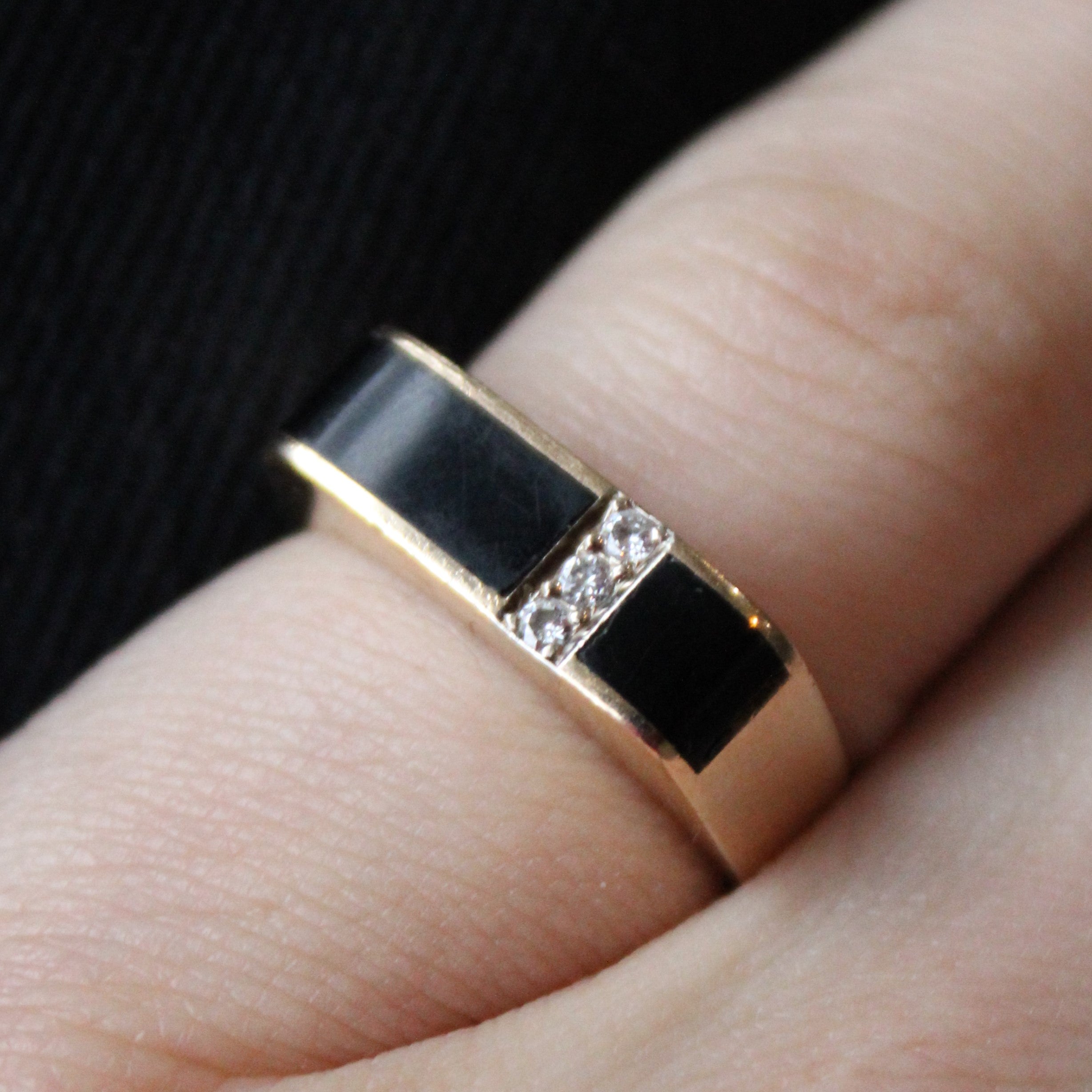 Diamond Vertical Channel Set Ring | 0.06ctw | SZ 4.5 |