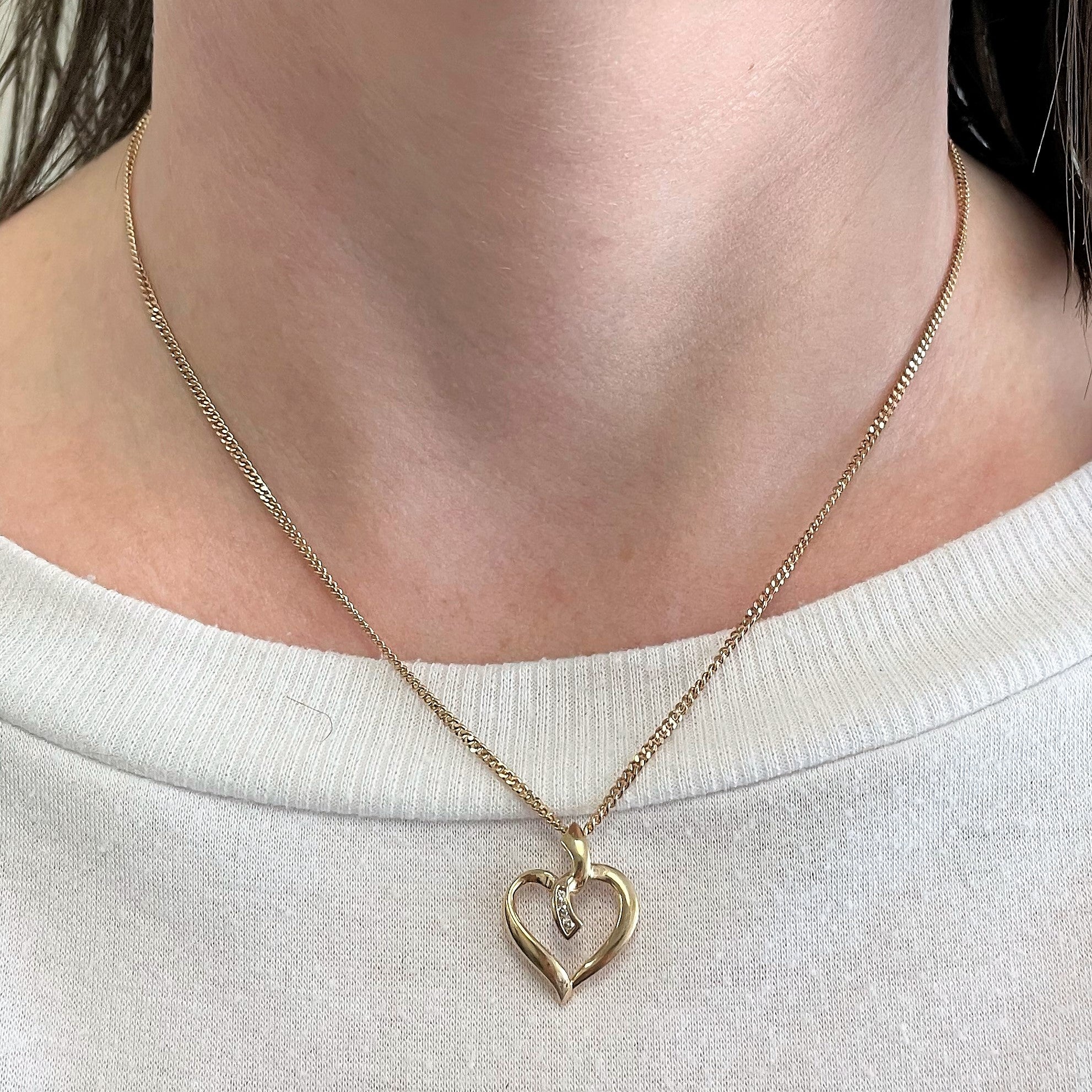 Channel Diamond Heart Necklace | 0.035ct | 16" |