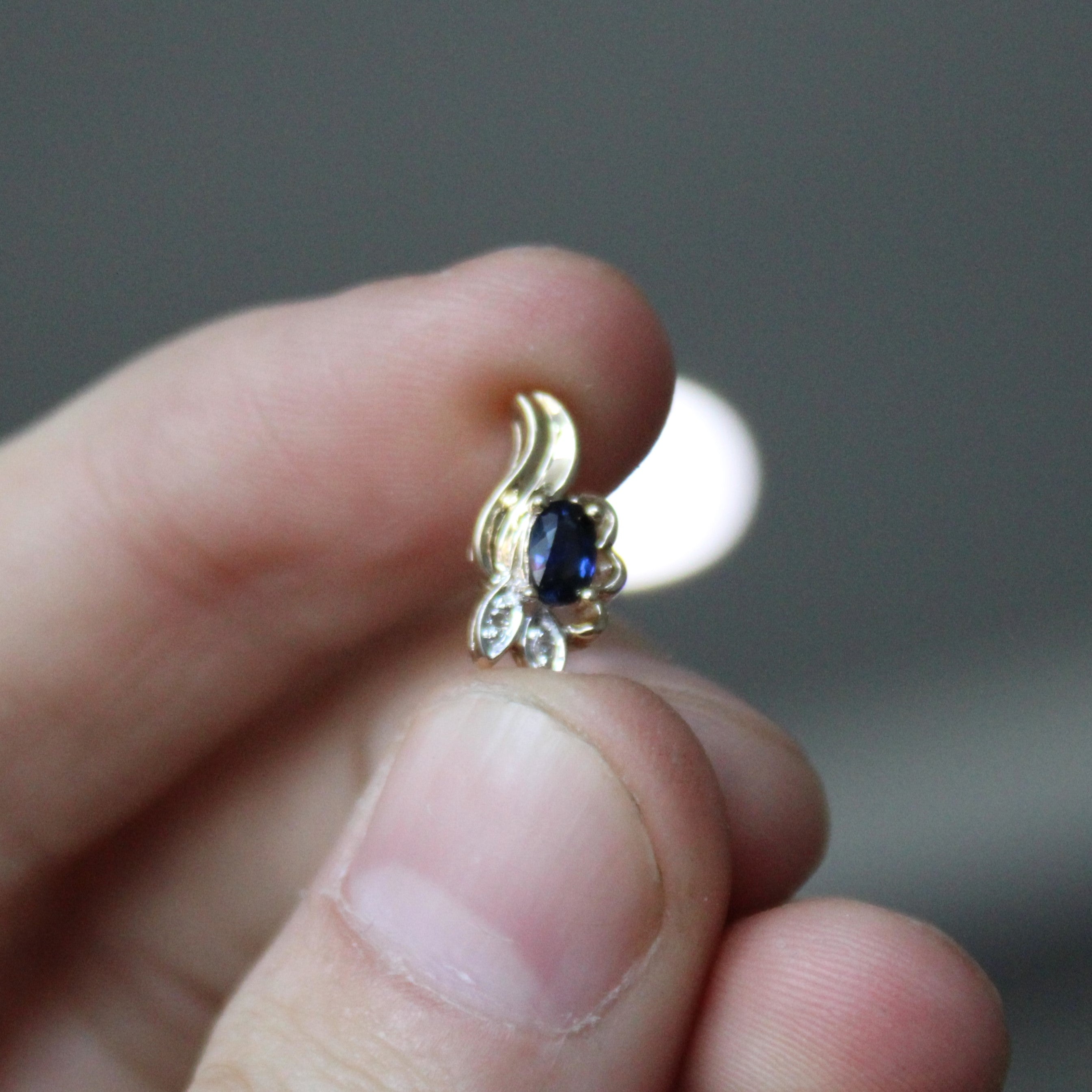 Sapphire & Diamond Pendant | 0.25ct, 0.01ctw |