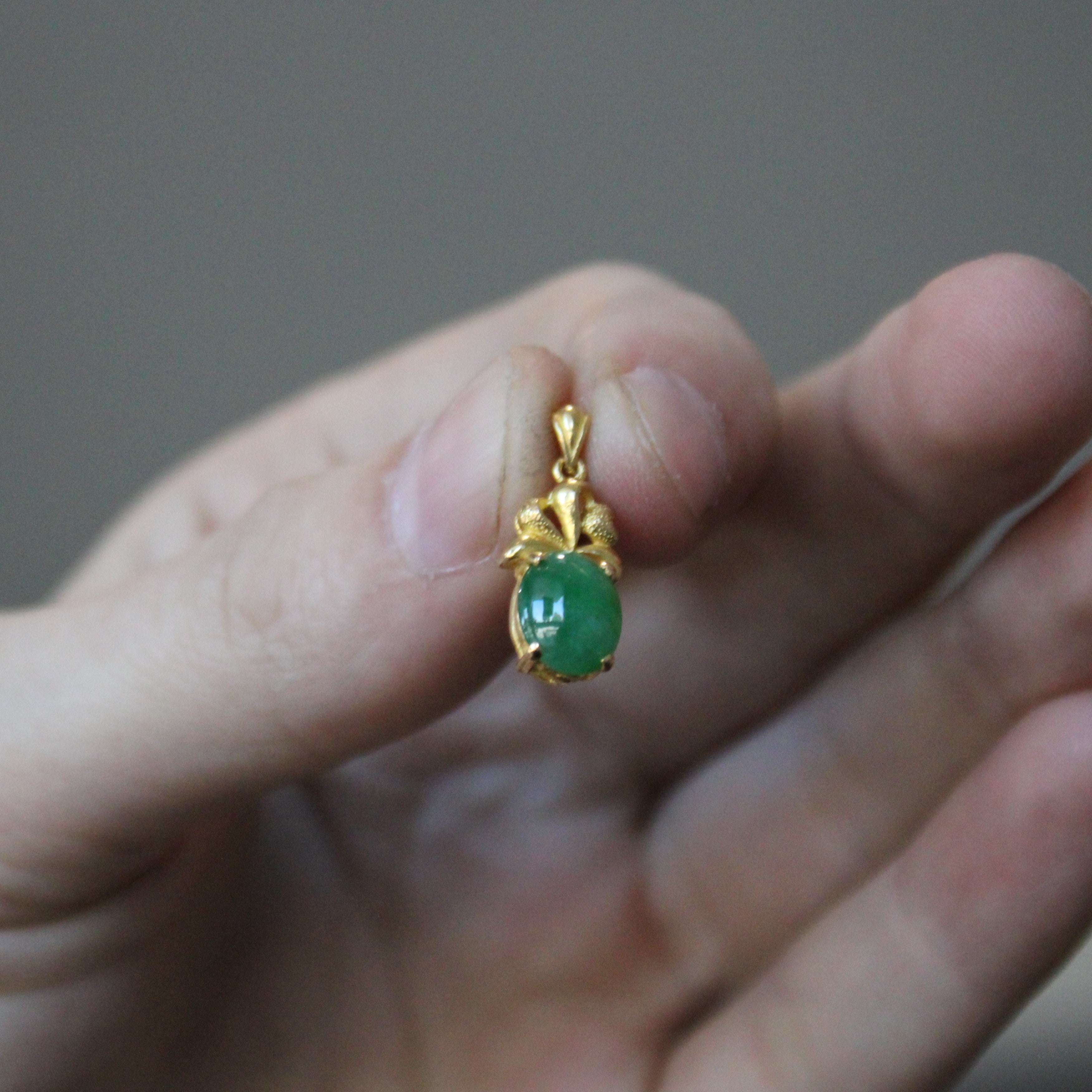 Jadeite Cabochon Pendant | 2.00ct |