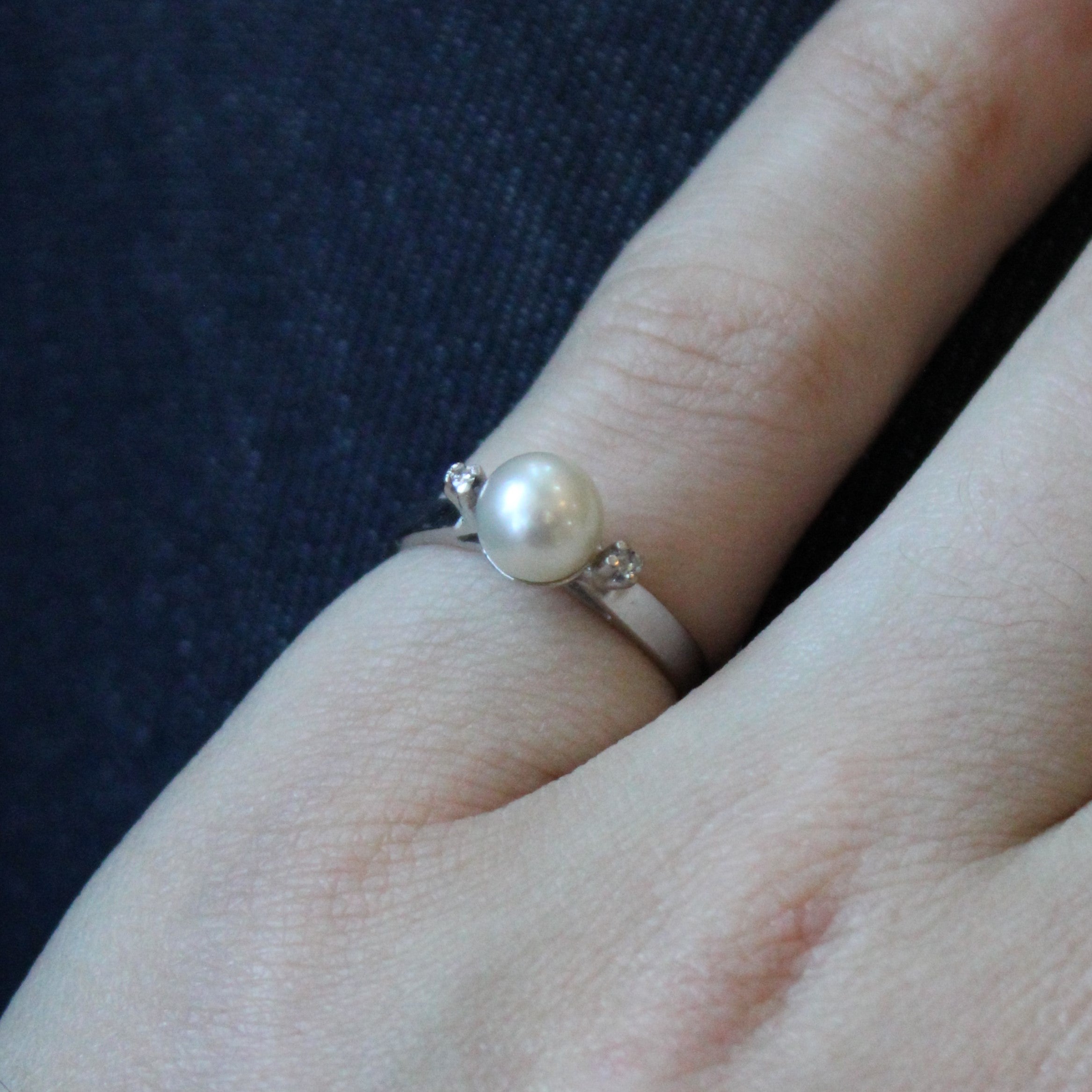 Pearl & Diamond Ring | 0.02ctw | SZ 5.5 |
